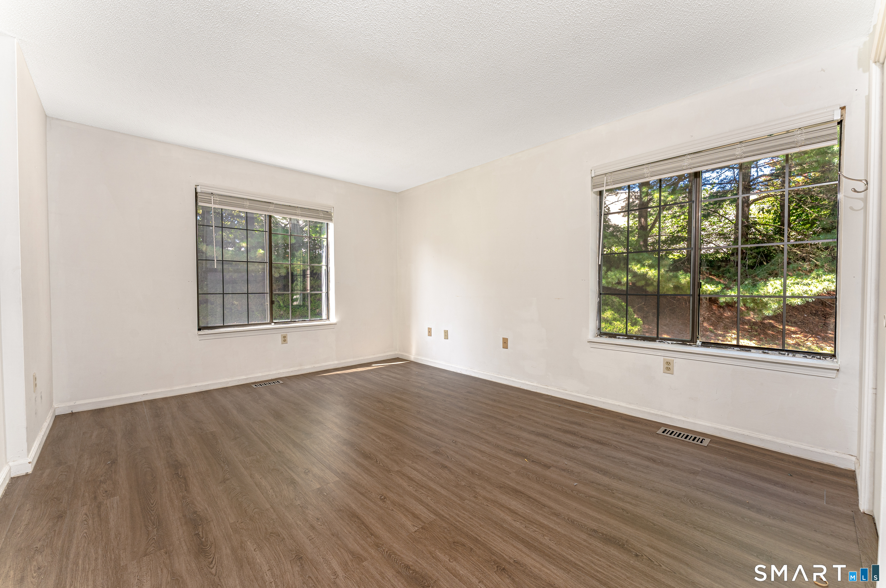 365 Mather 176 Street Property Photo 17