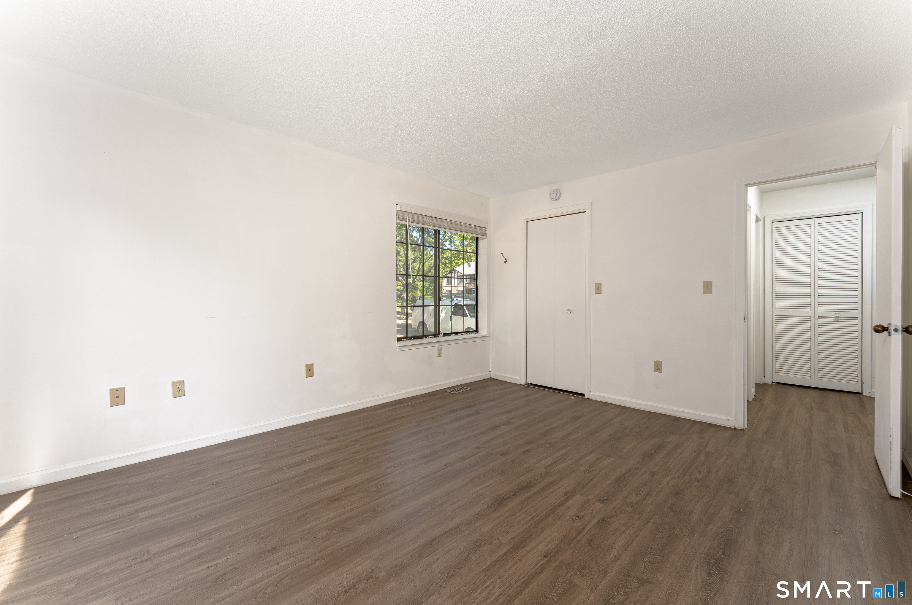 365 Mather 176 Street Property Photo 18
