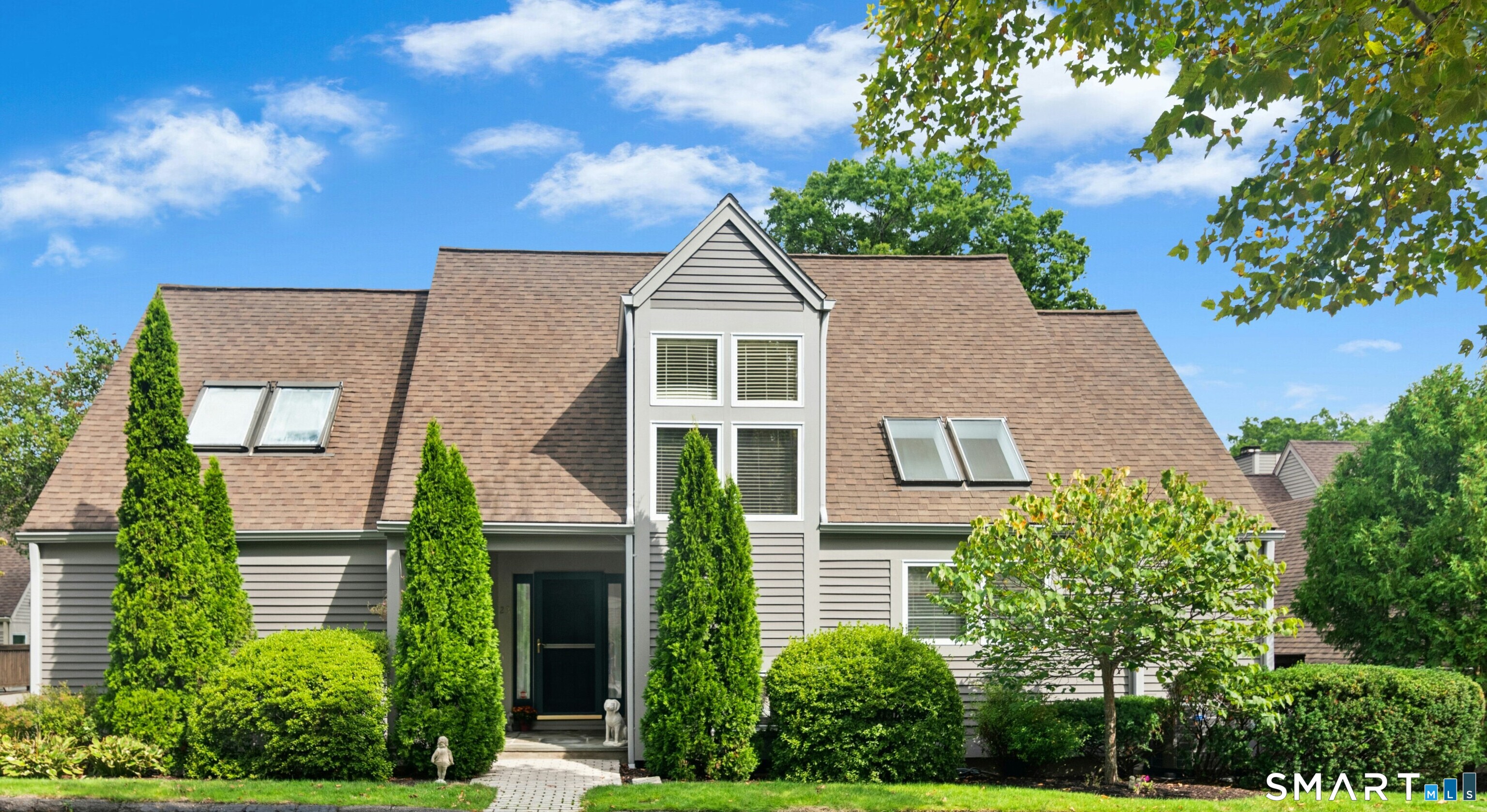 230 New Canaan 23 Avenue Property Photo 1