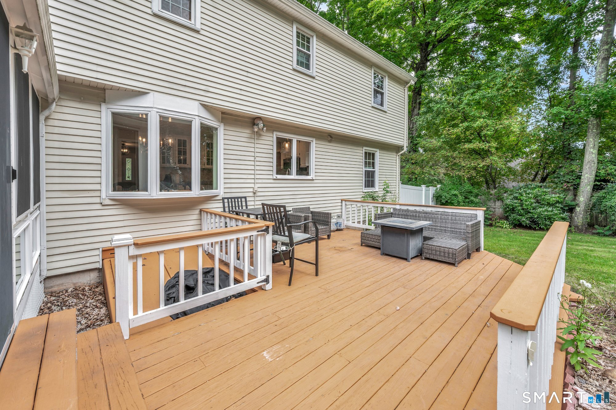 295 Towpath Lane Property Photo 5