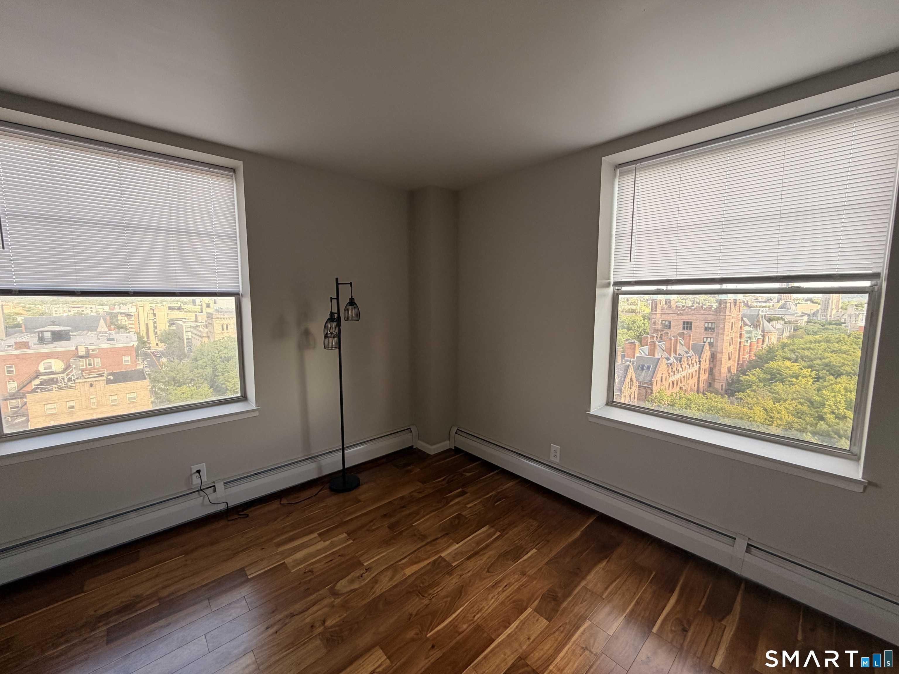 265 College 9f Street Property Photo 3