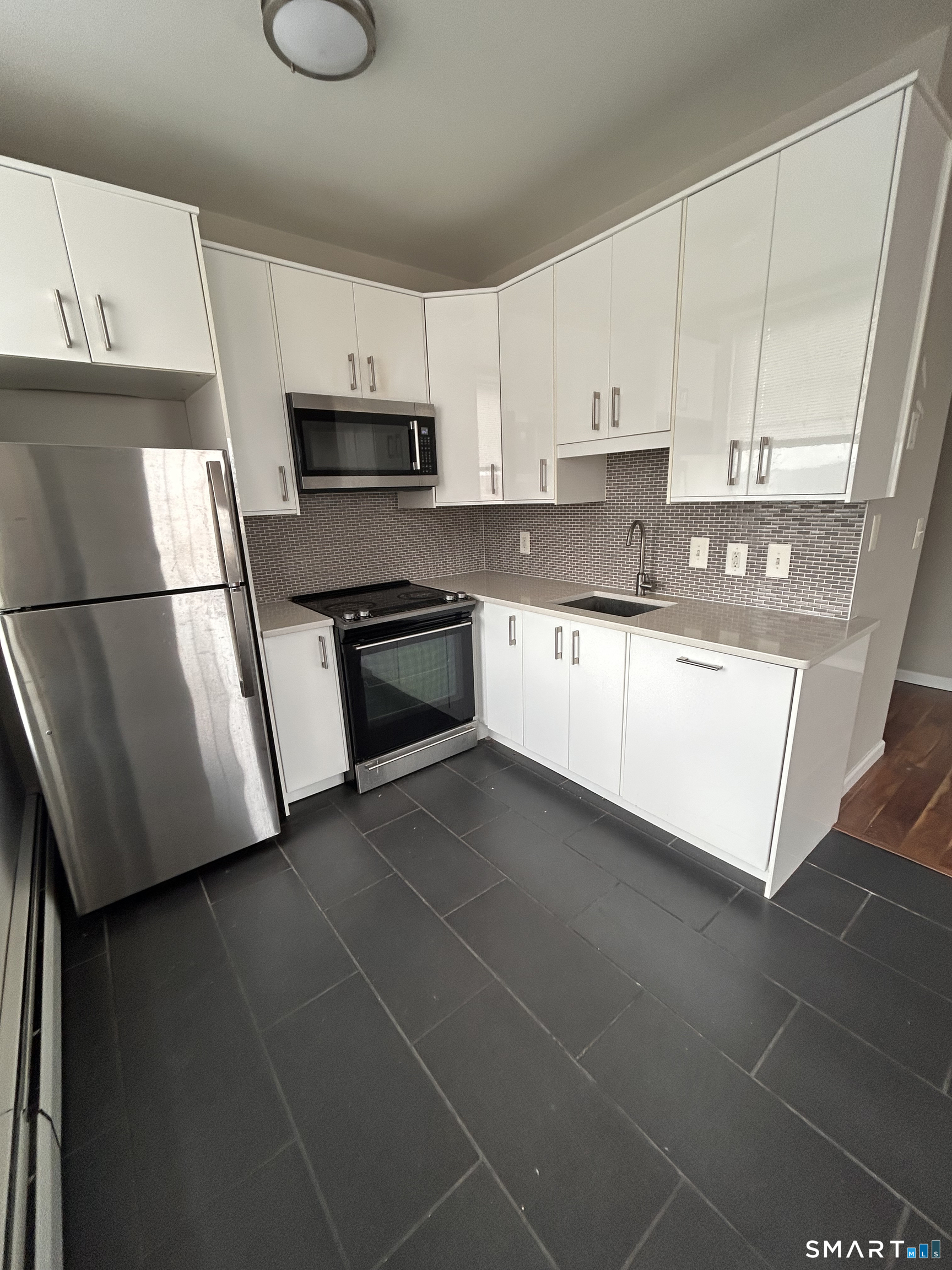265 College 9f Street Property Photo 4
