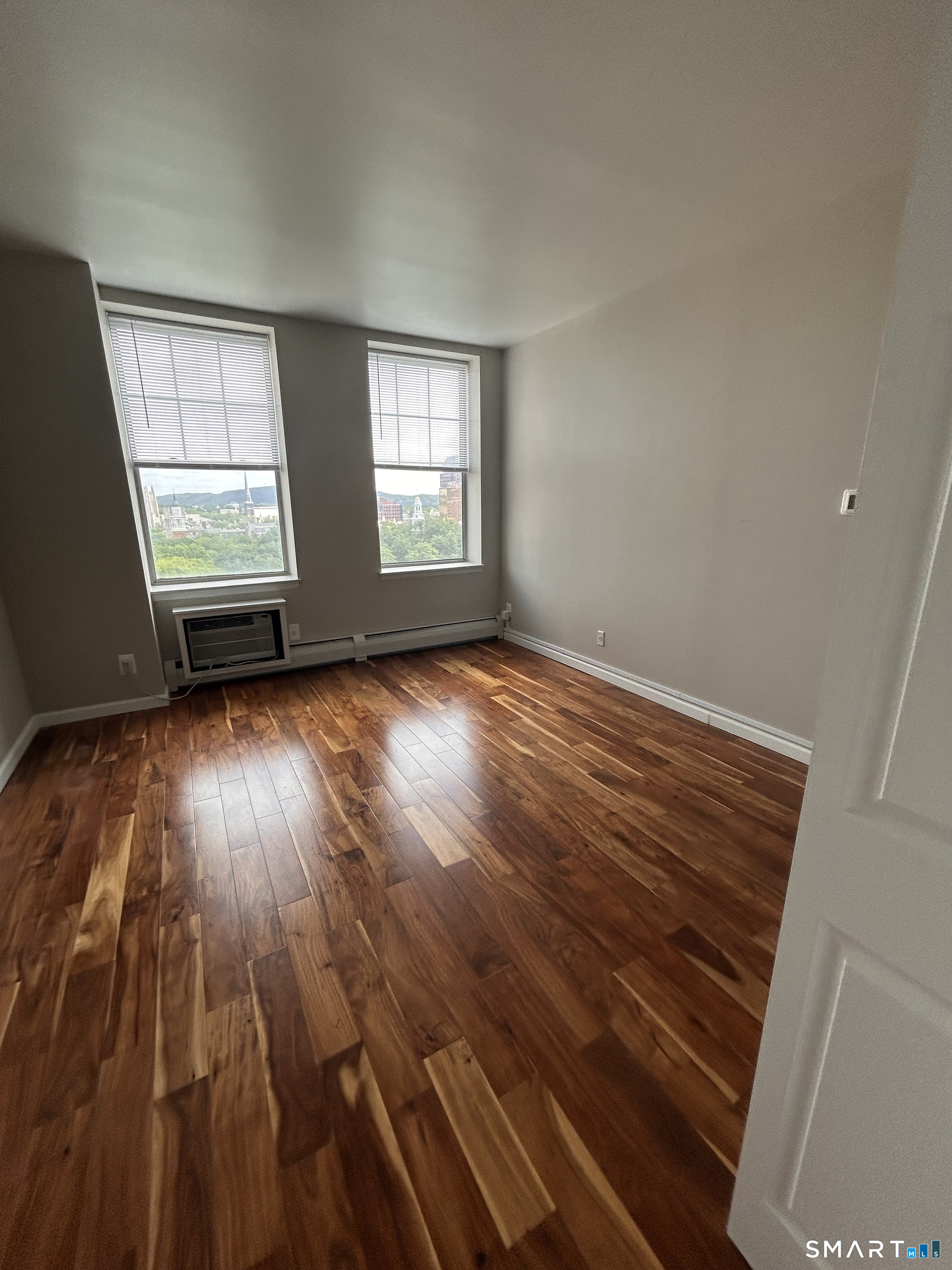 265 College 9f Street Property Photo 5