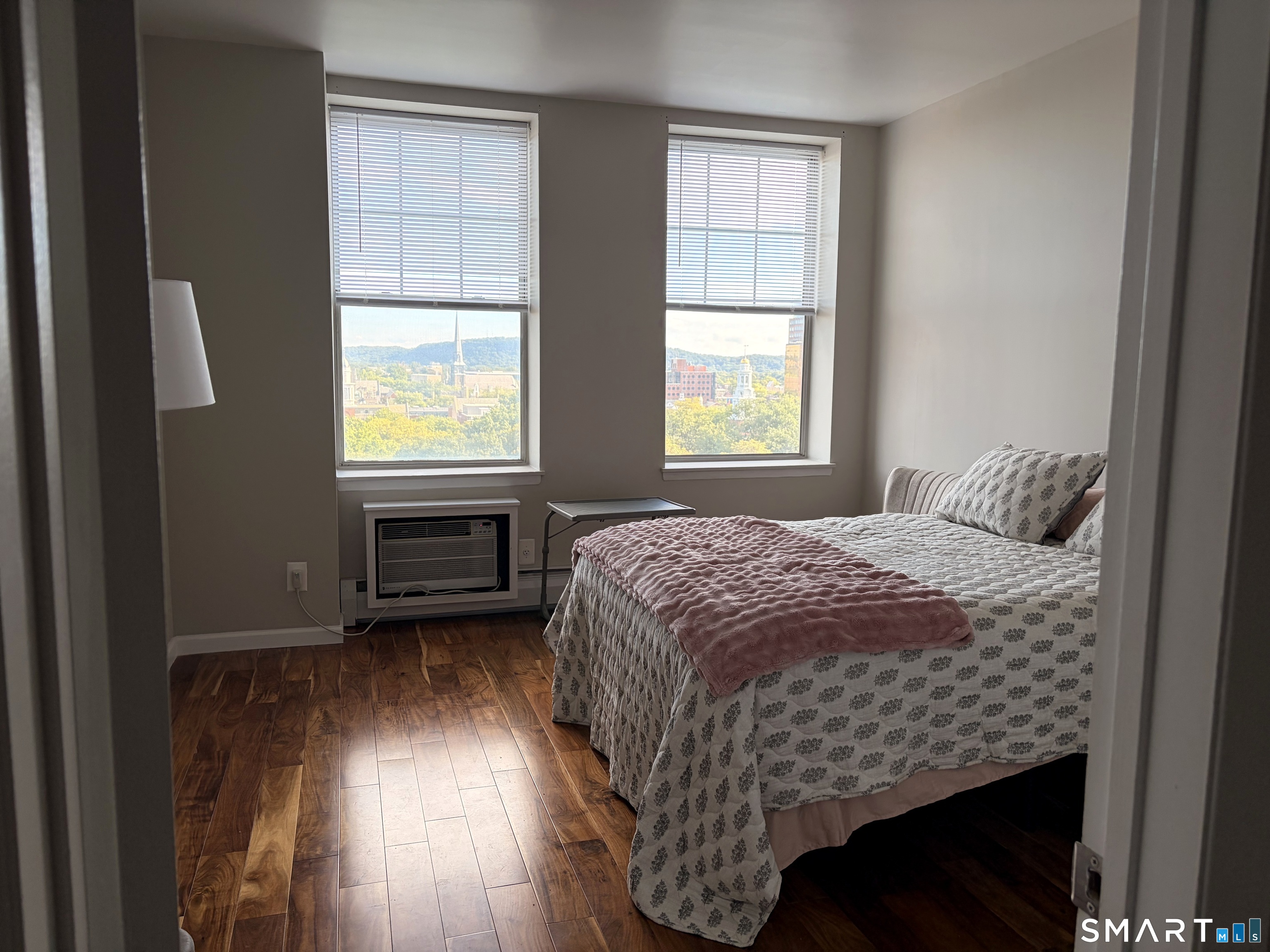 265 College 9f Street Property Photo 7