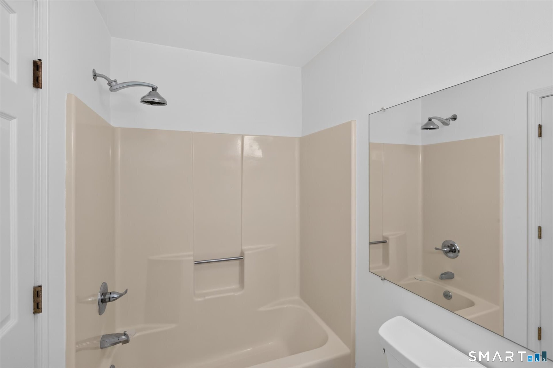 5 Riverwalk 5 Drive Property Photo 29