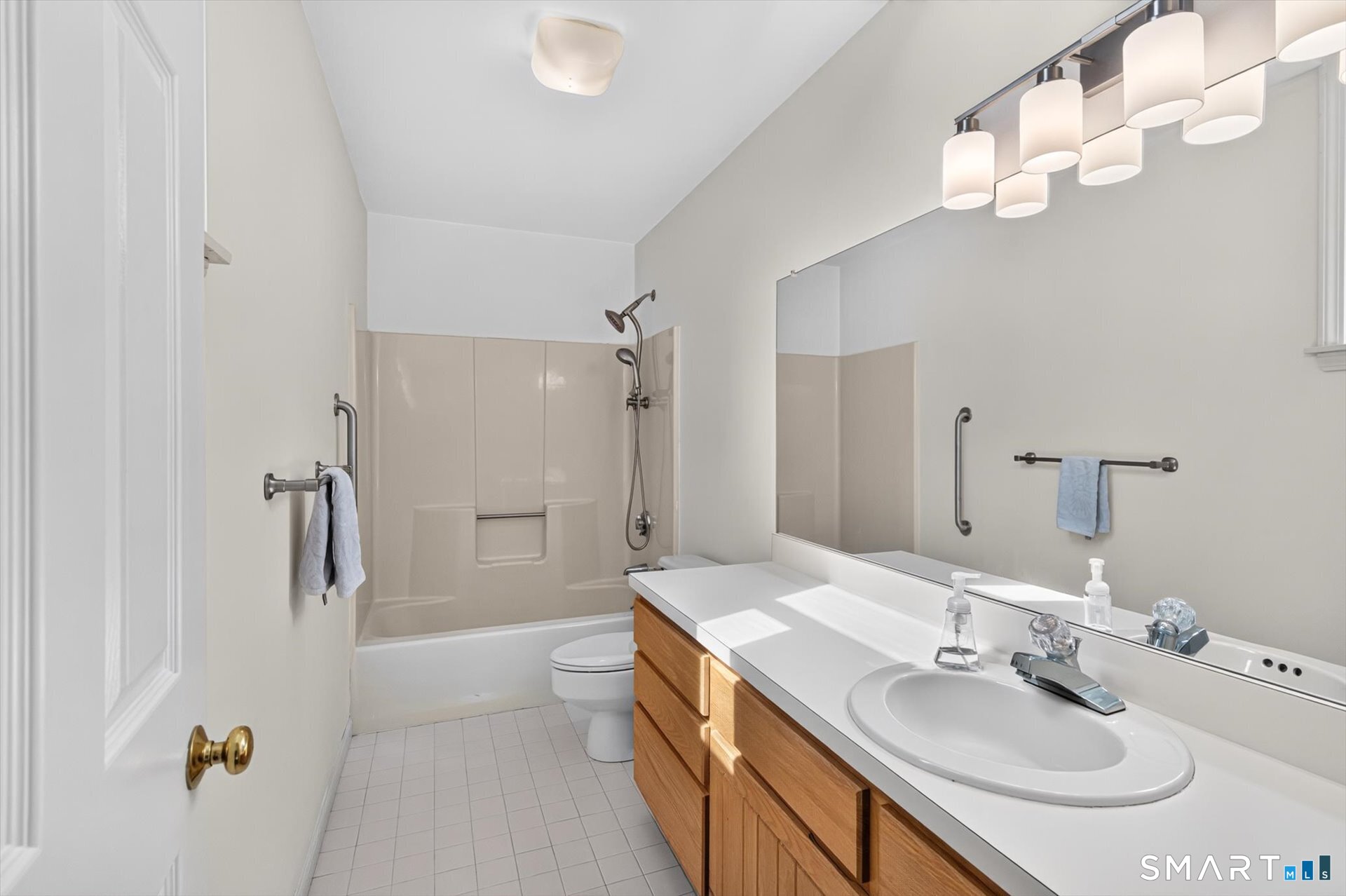 5 Riverwalk 5 Drive Property Photo 33