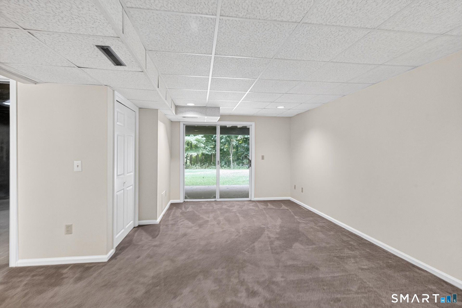 5 Riverwalk 5 Drive Property Photo 35