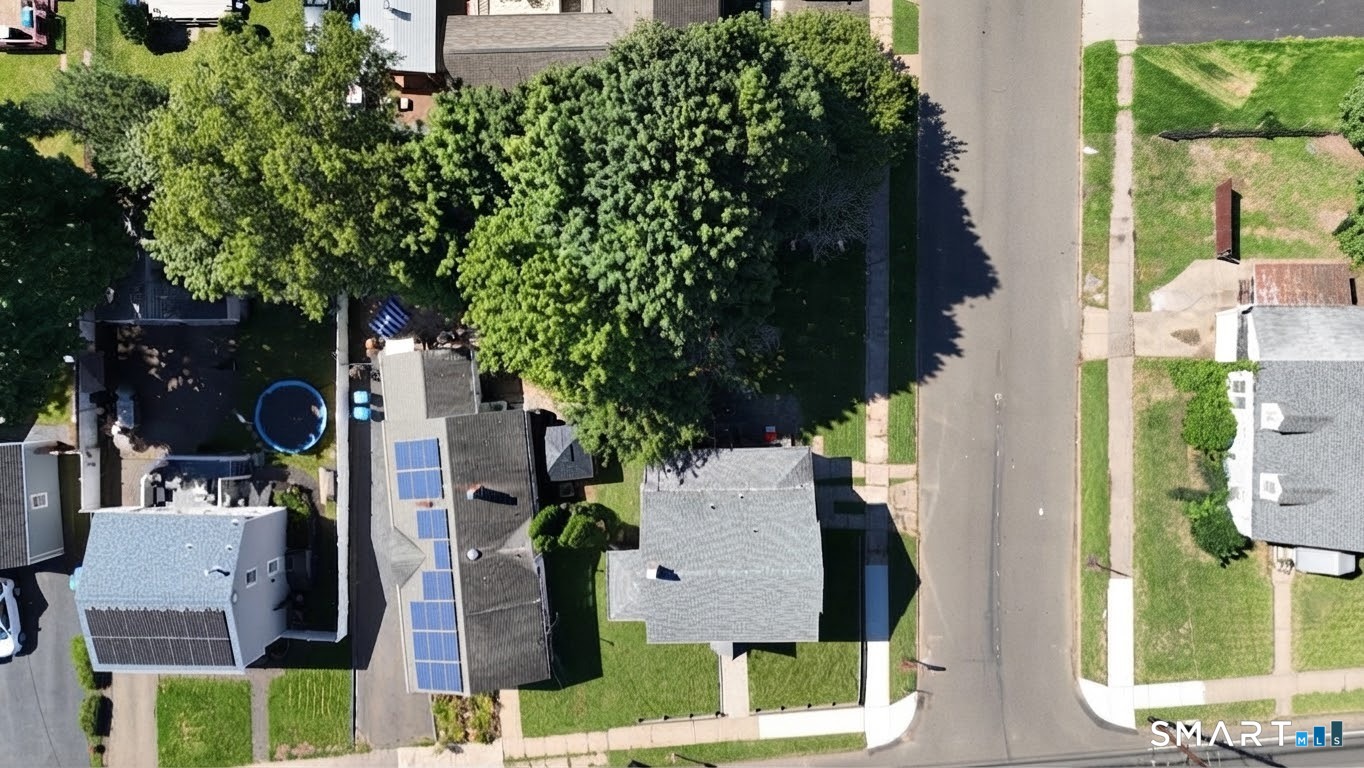 218 Circular Avenue Property Photo 6