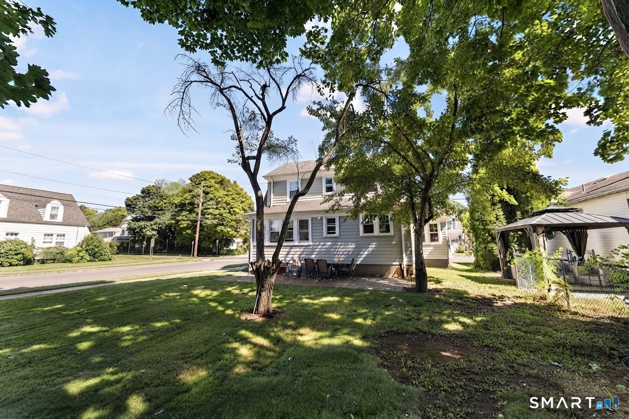 218 Circular Avenue Property Photo 7