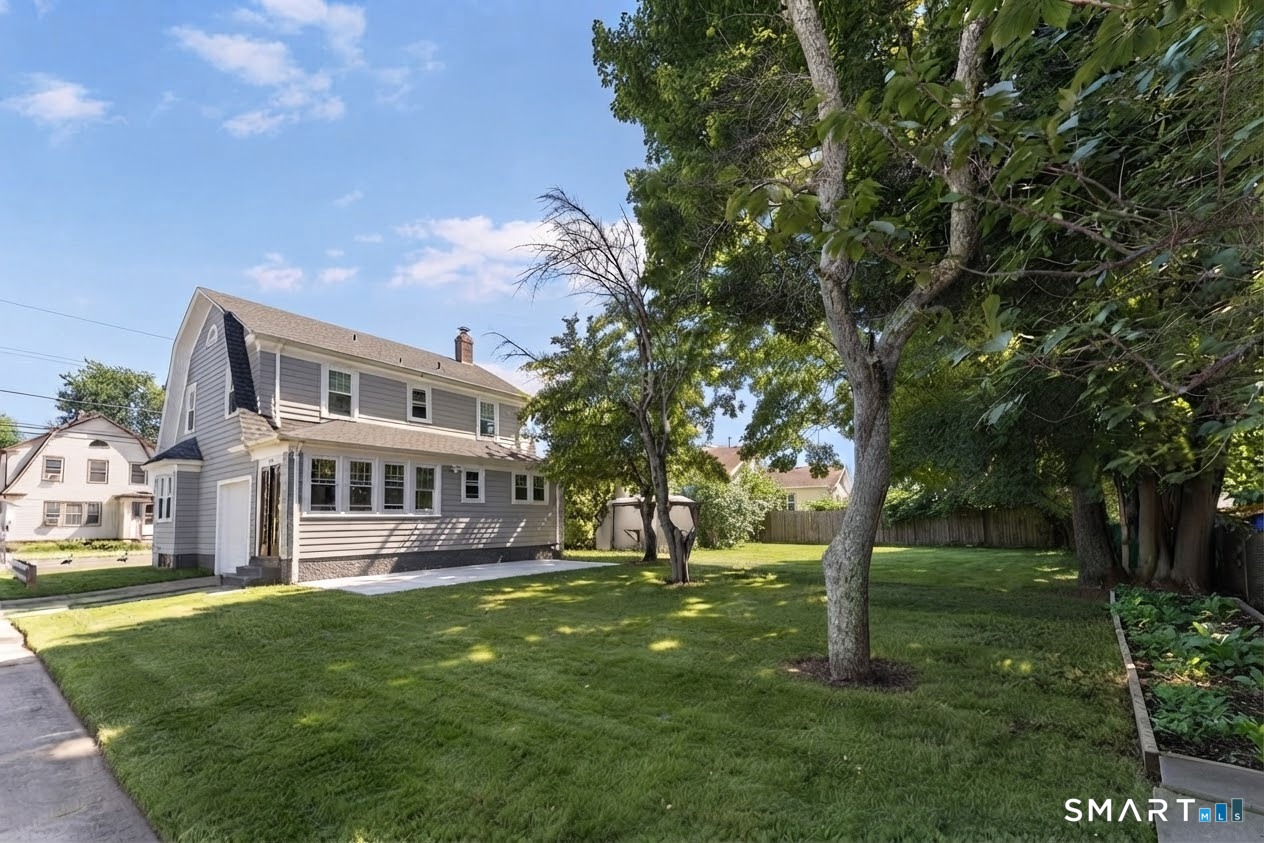 218 Circular Avenue Property Photo 8