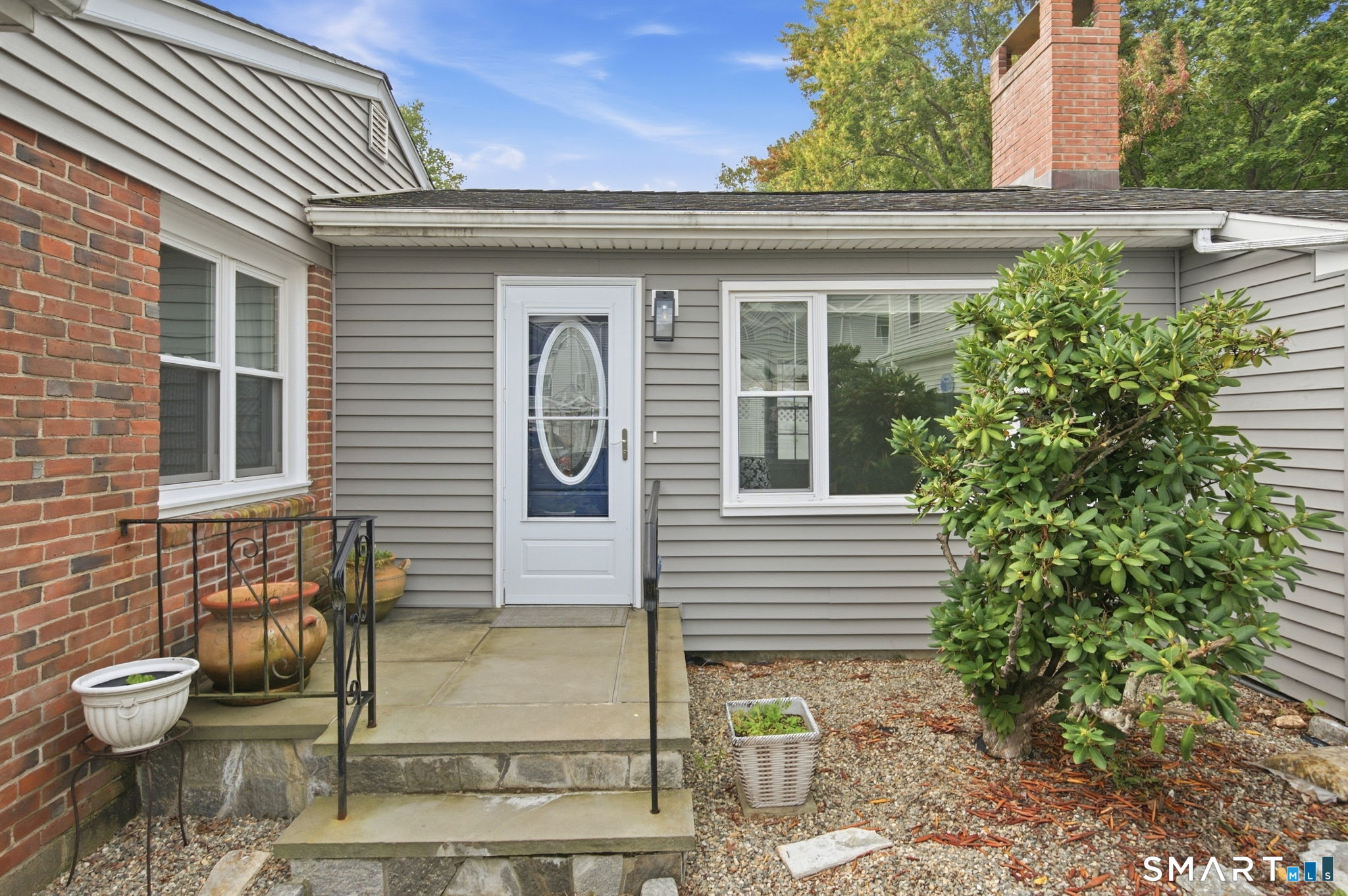 24208115 Property Photo 1