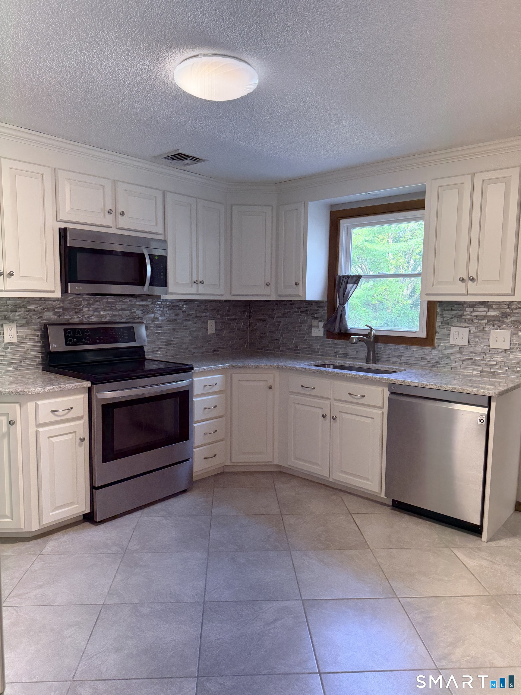 291 Cabin Road Property Photo 9