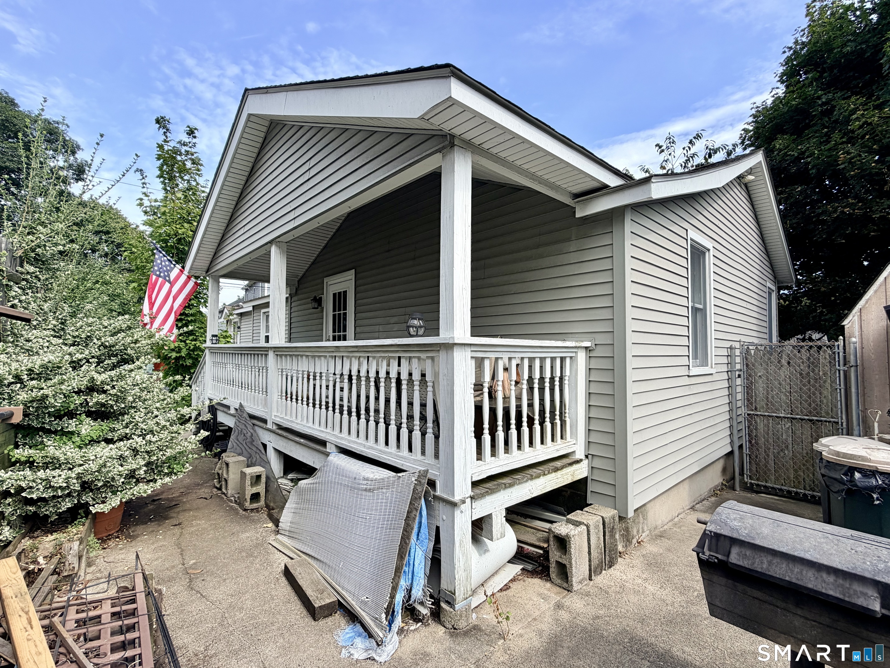 40 Andrews Avenue Property Photo 23