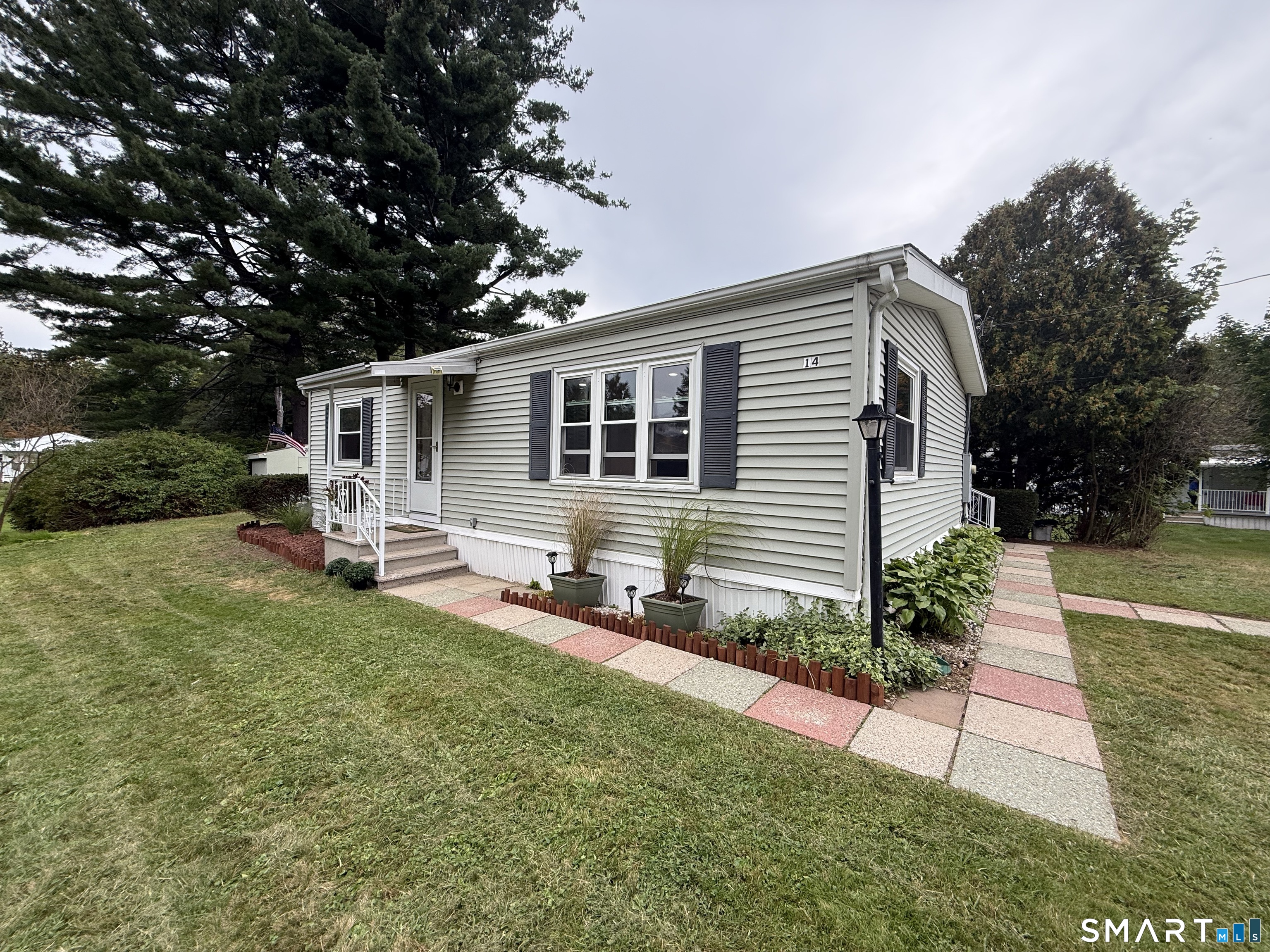 14 Redstone Street Property Photo 1