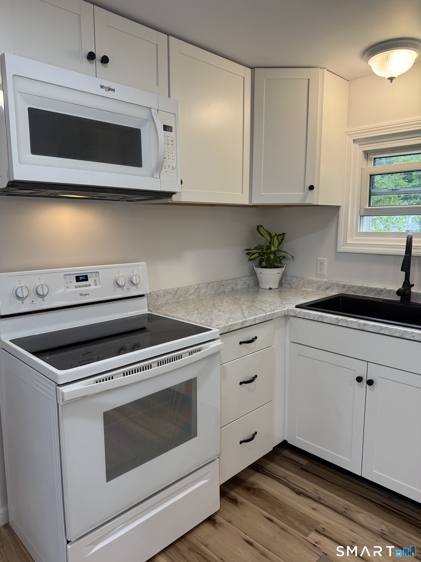14 Redstone Street Property Photo 5