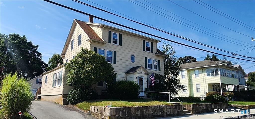 90 Thames 3 Street Property Photo 2