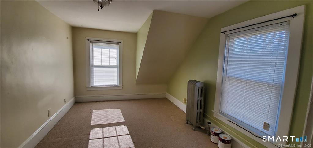 90 Thames 3 Street Property Photo 8