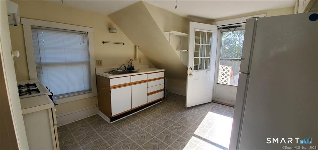 90 Thames 3 Street Property Photo 9