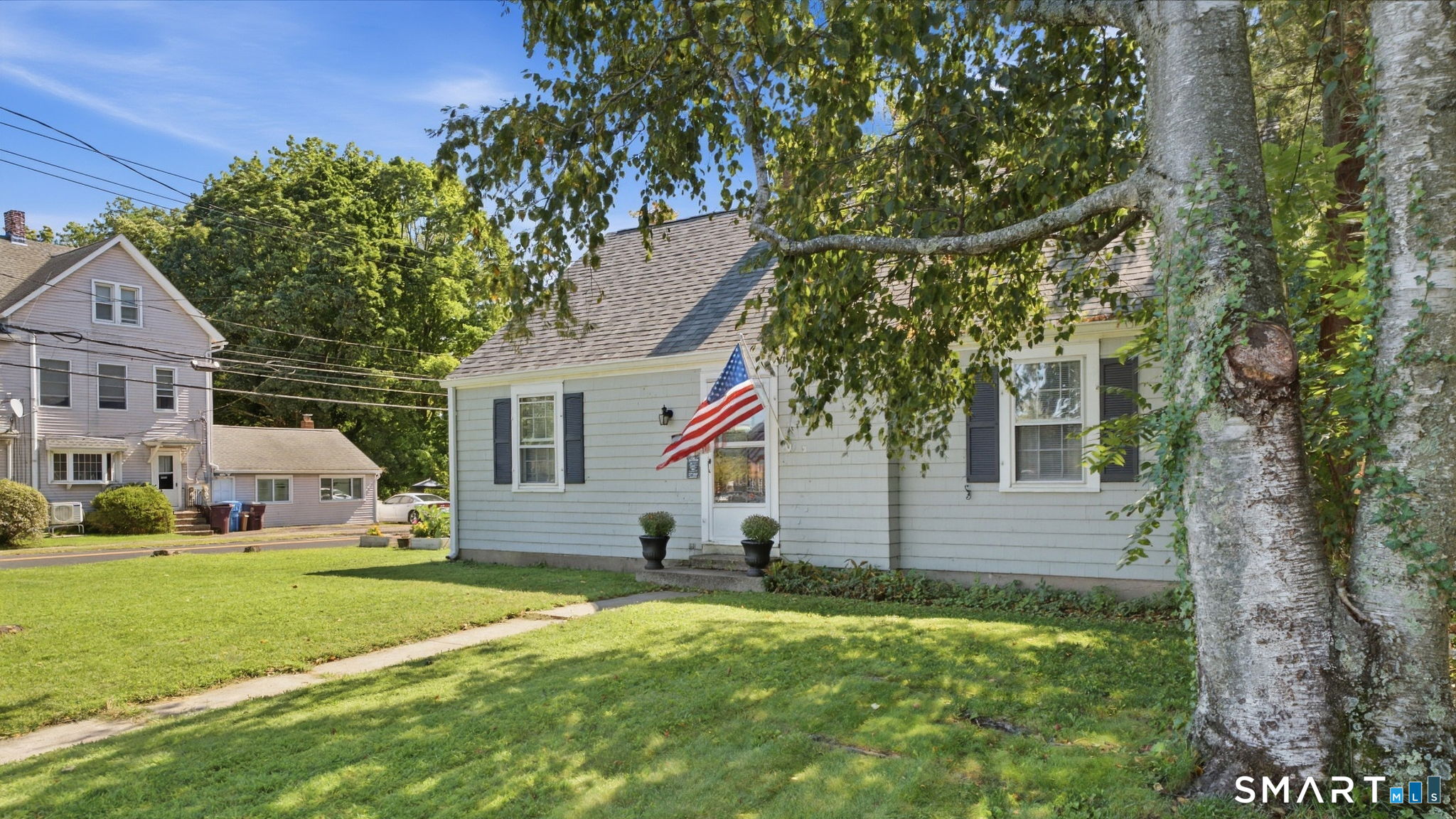 190 Steele Street Property Photo 2