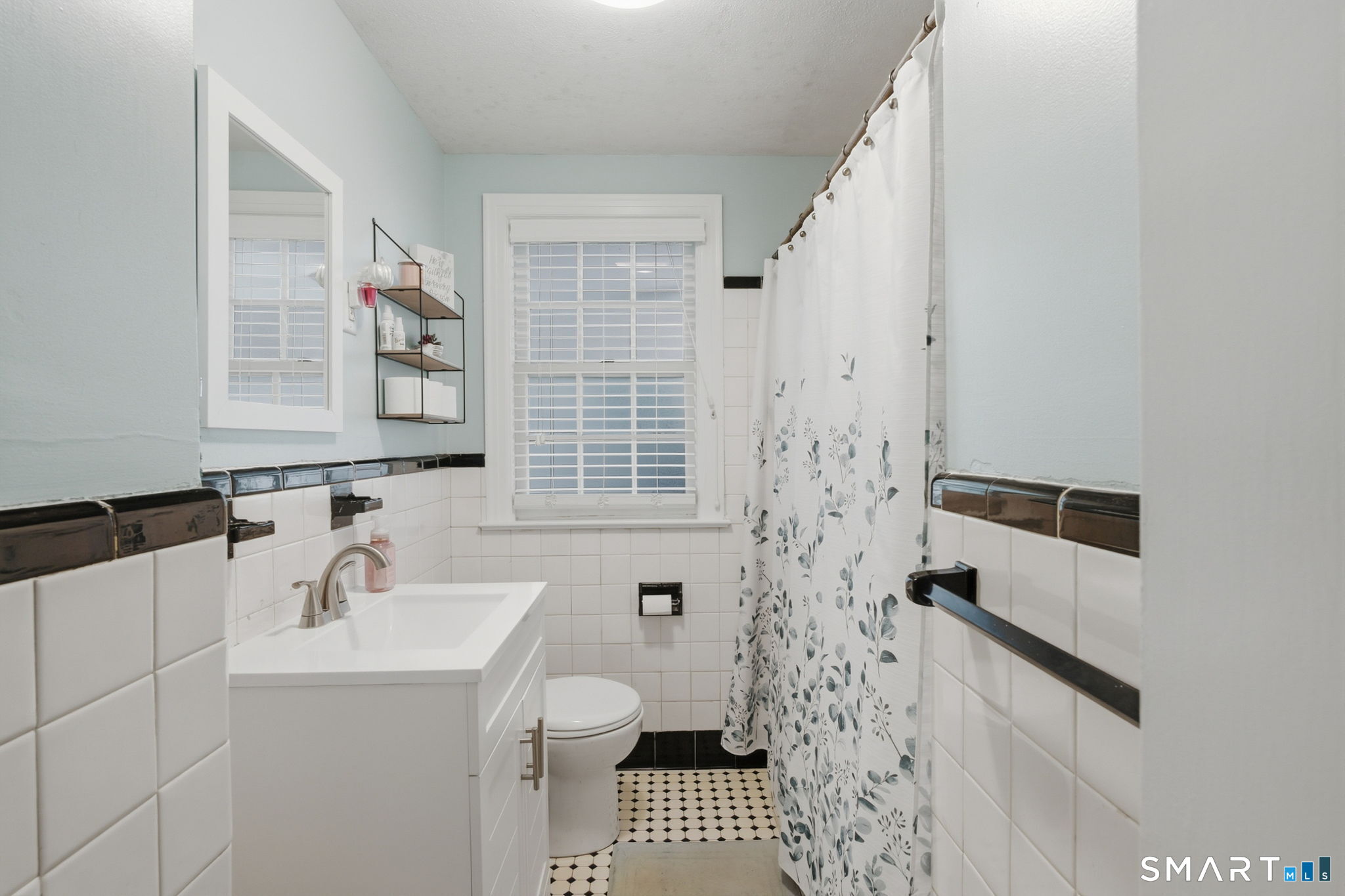 190 Steele Street Property Photo 14