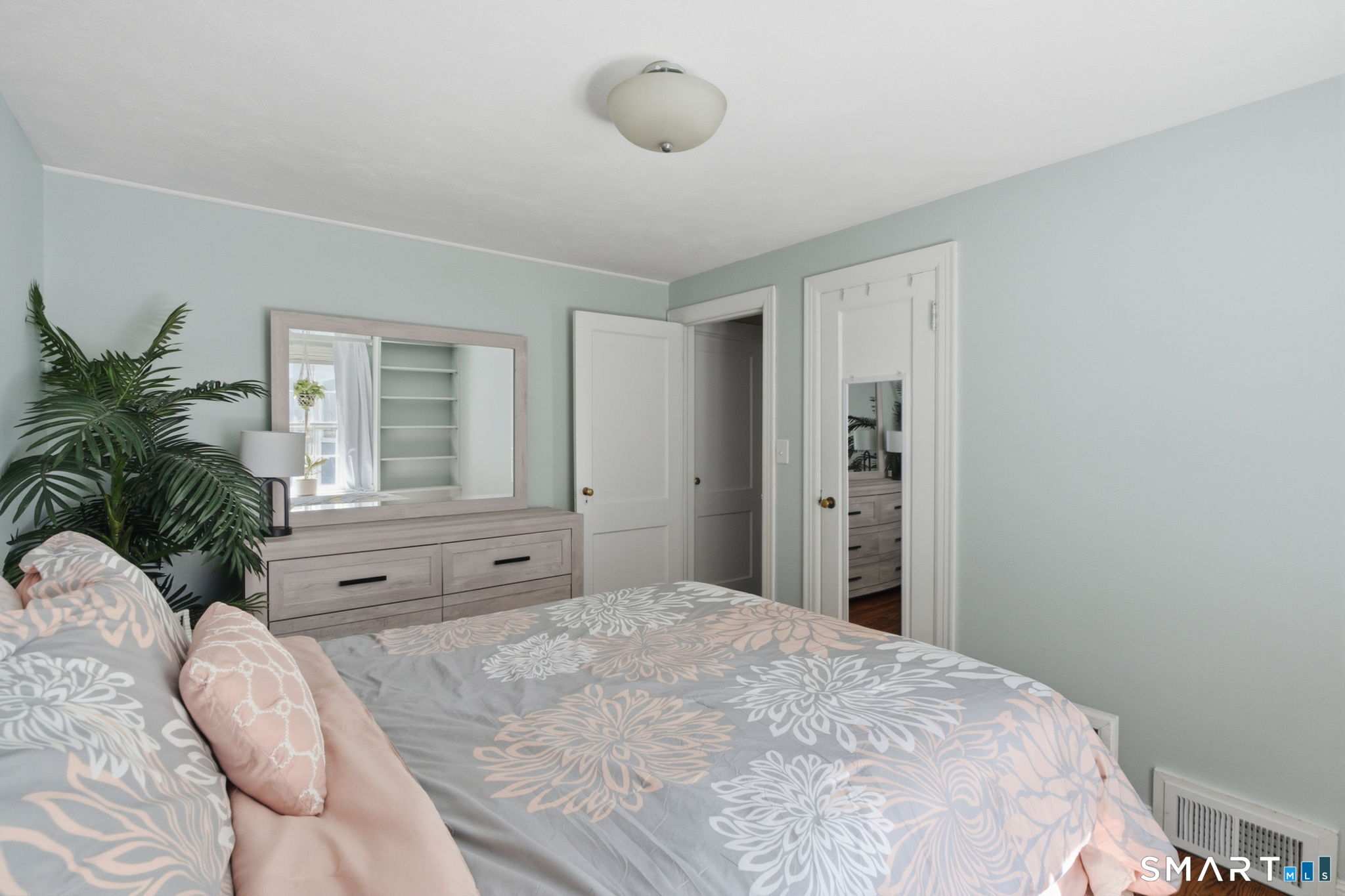 190 Steele Street Property Photo 18