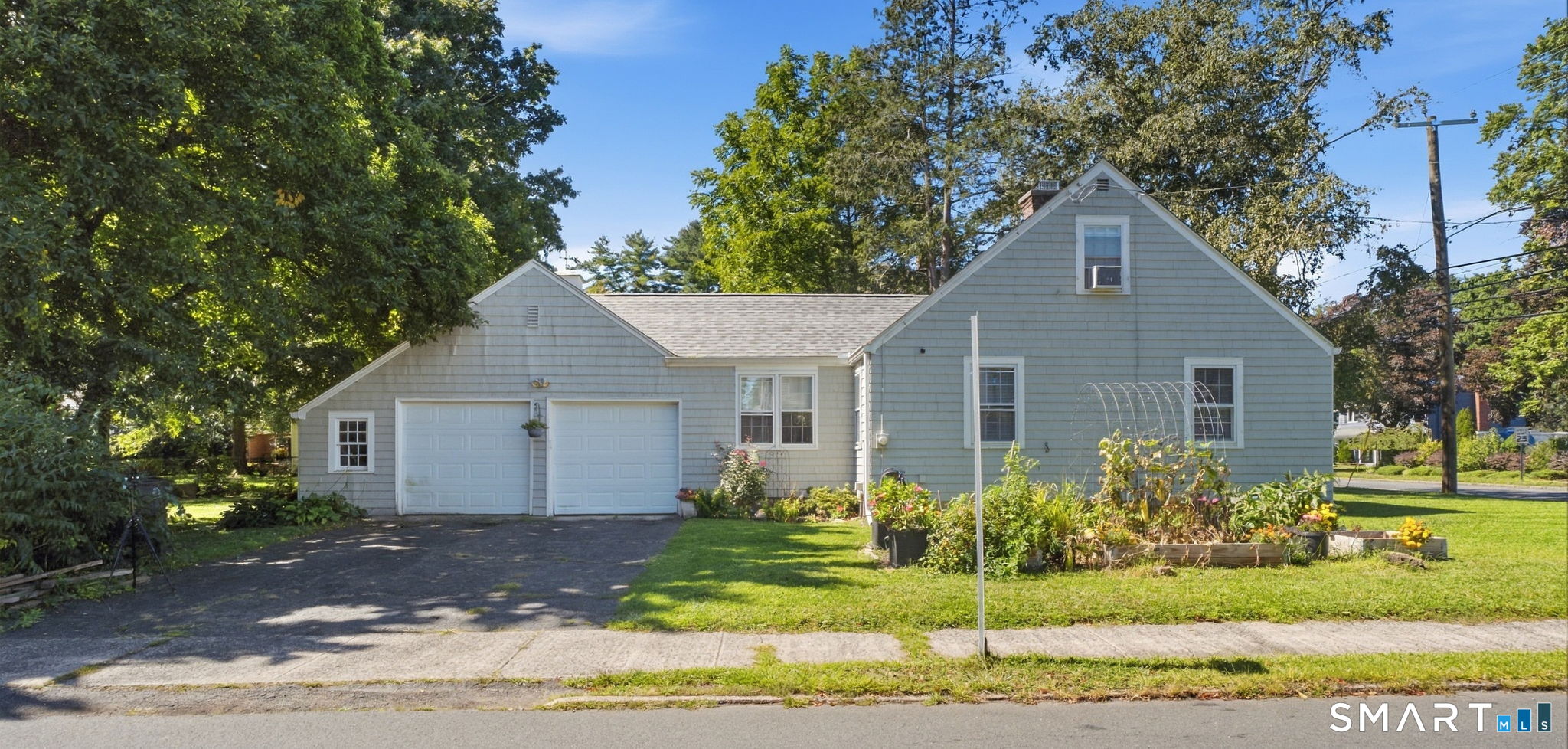 190 Steele Street Property Photo 24