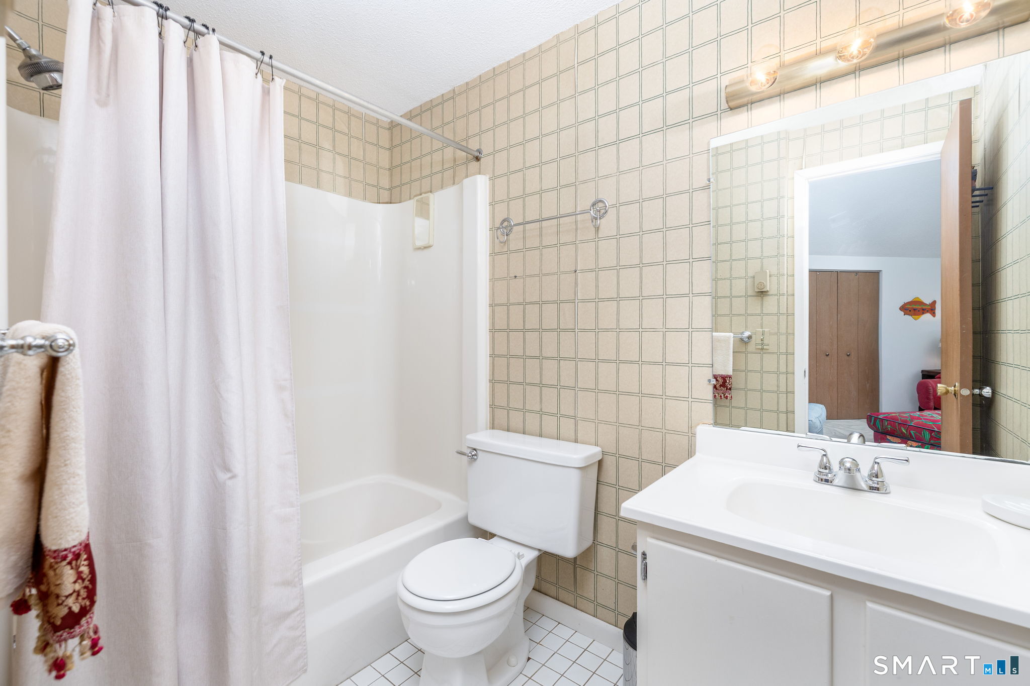 181 Loomis 138 Drive Property Photo 10