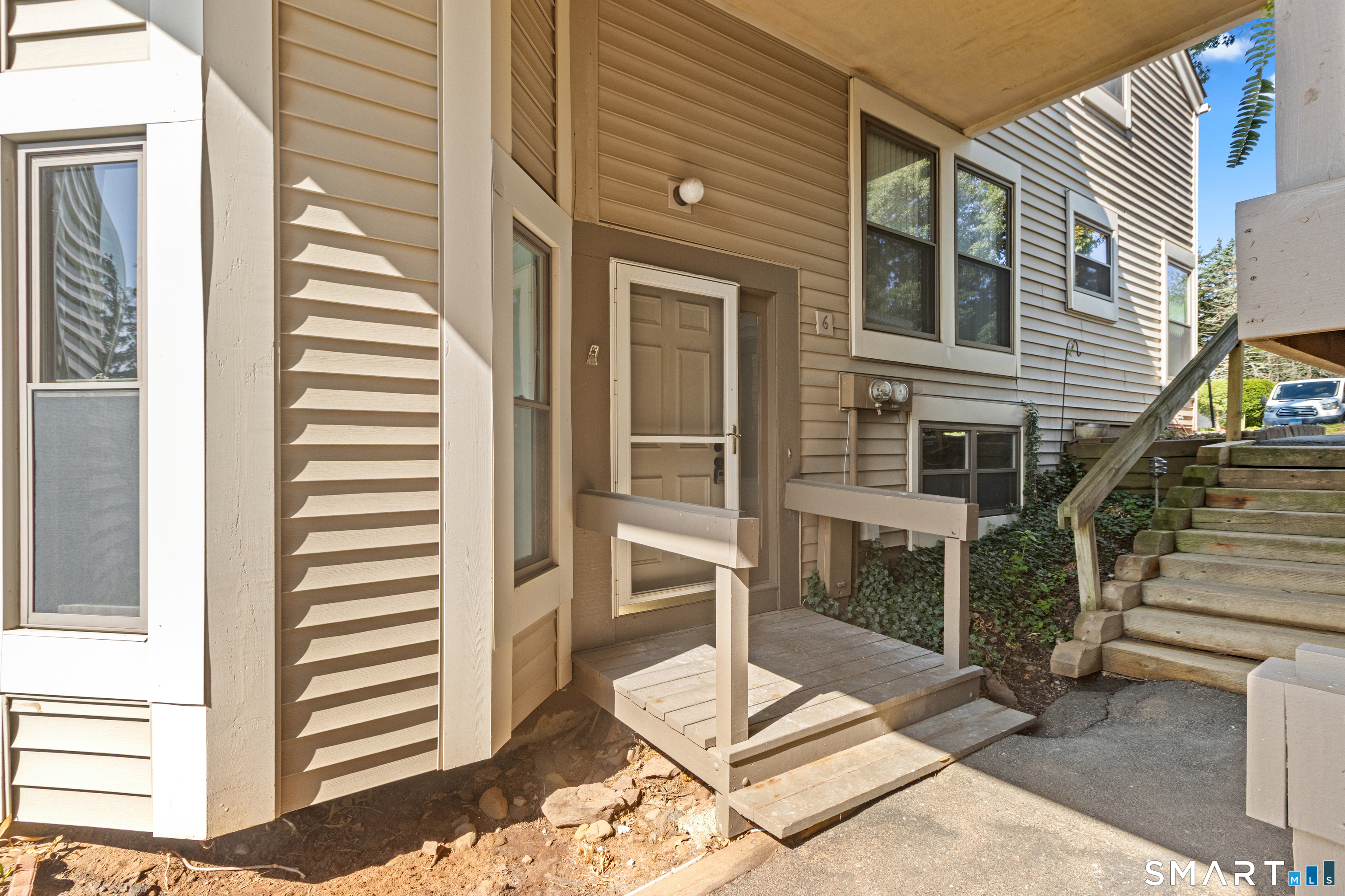 6 Stevens 6 Place Property Photo 3