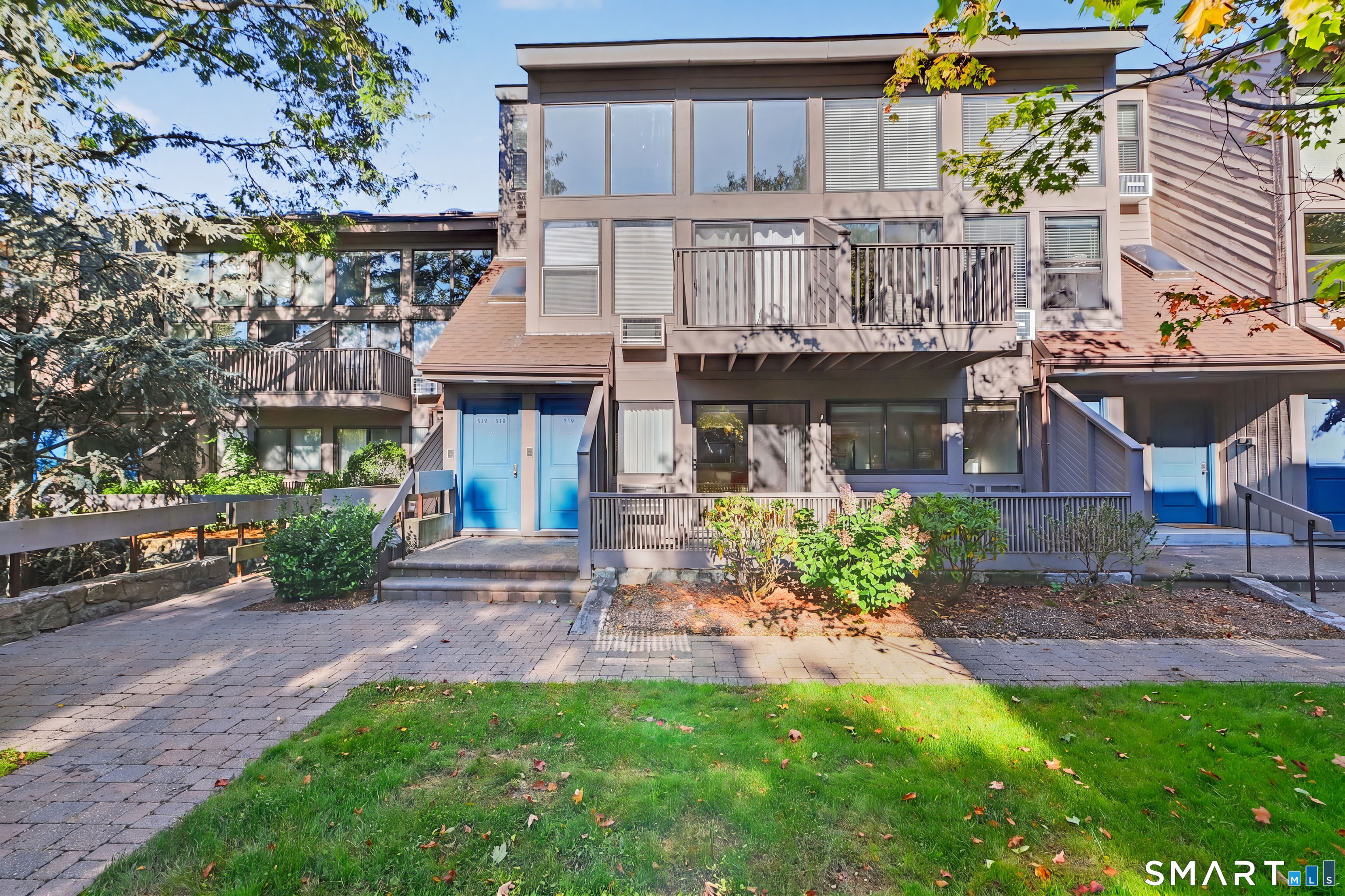 1465 Putnam East 510 Avenue Property Photo 1