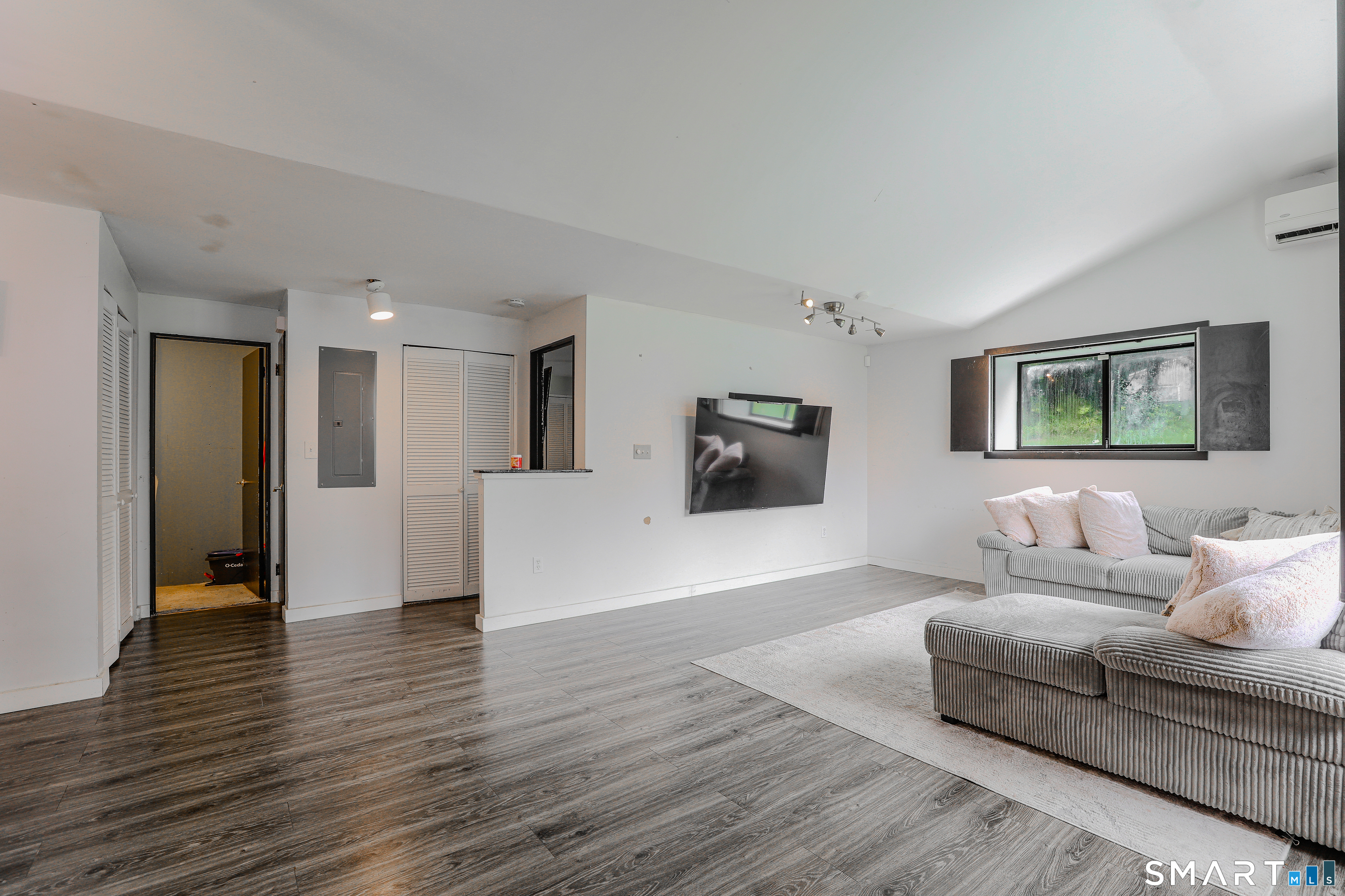 54 Baxter Street Property Photo 8