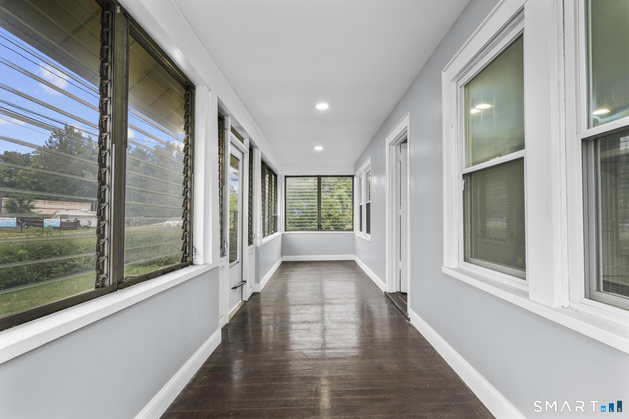 524 Broad Street Property Photo 2