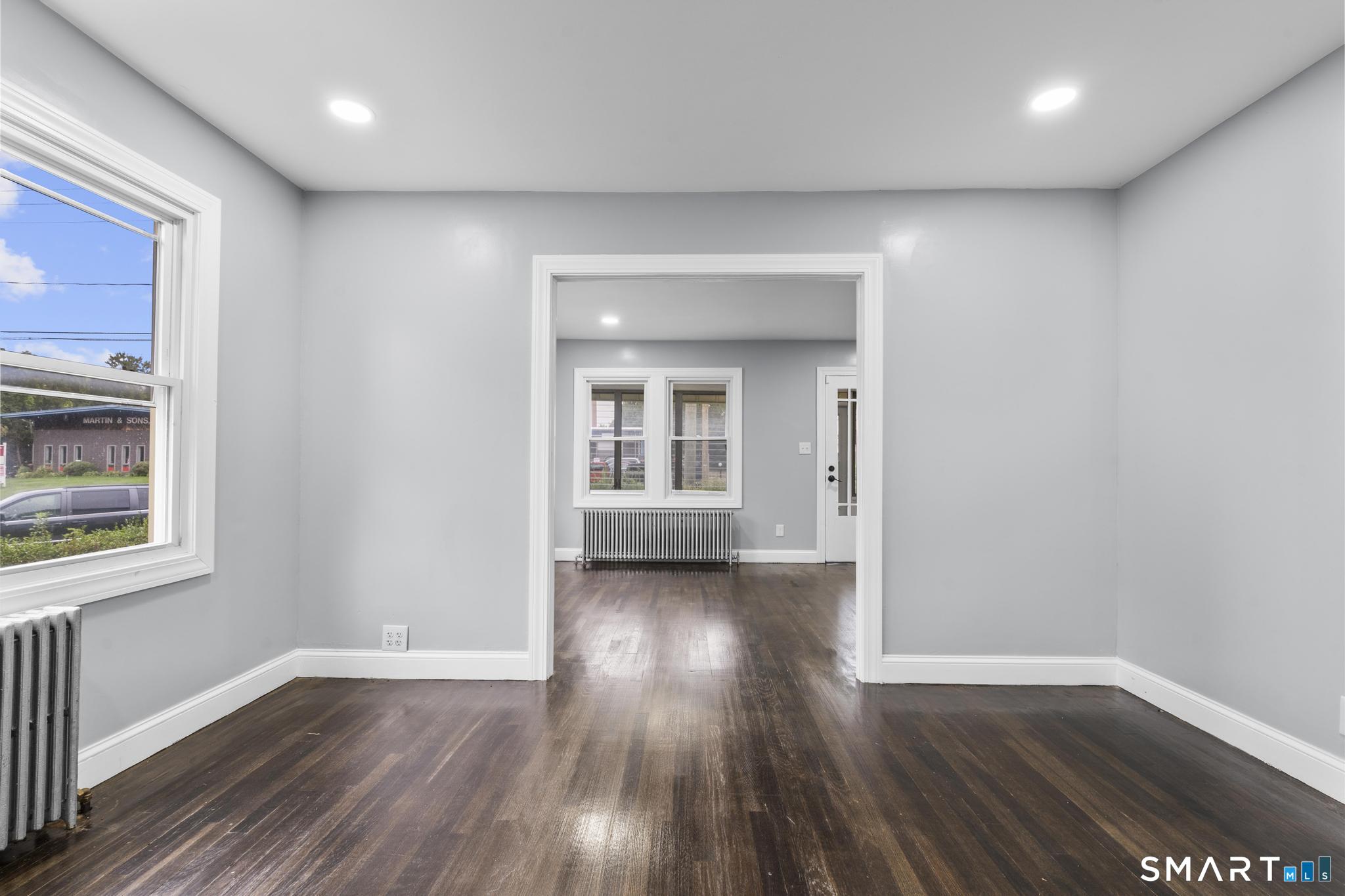 524 Broad Street Property Photo 4