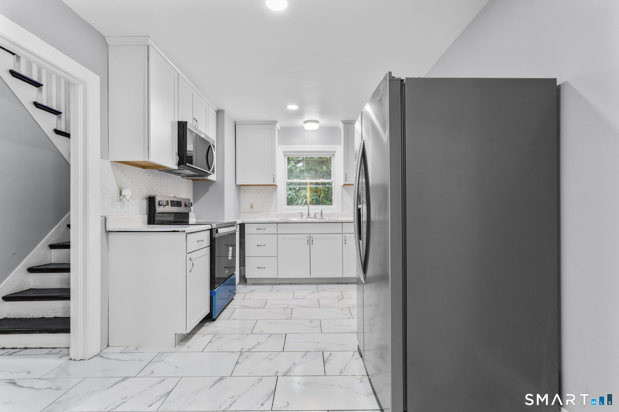 524 Broad Street Property Photo 7