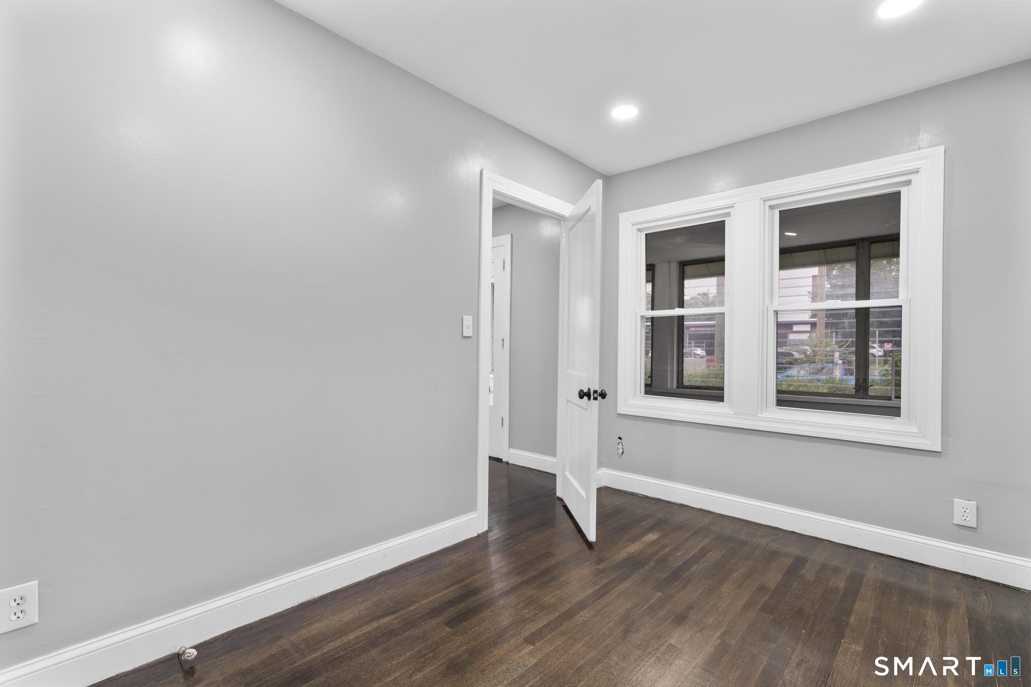524 Broad Street Property Photo 17