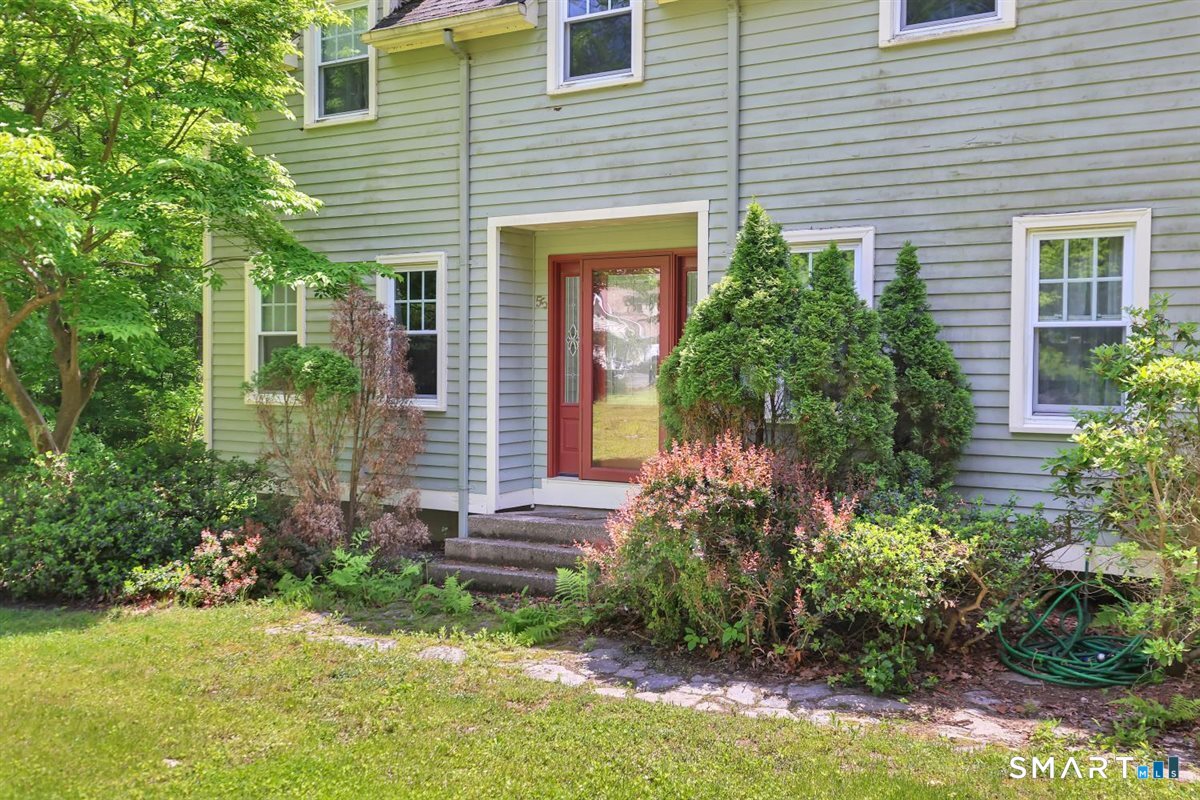 55 Burr Road Property Photo 3