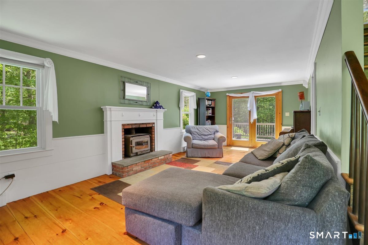 55 Burr Road Property Photo 5