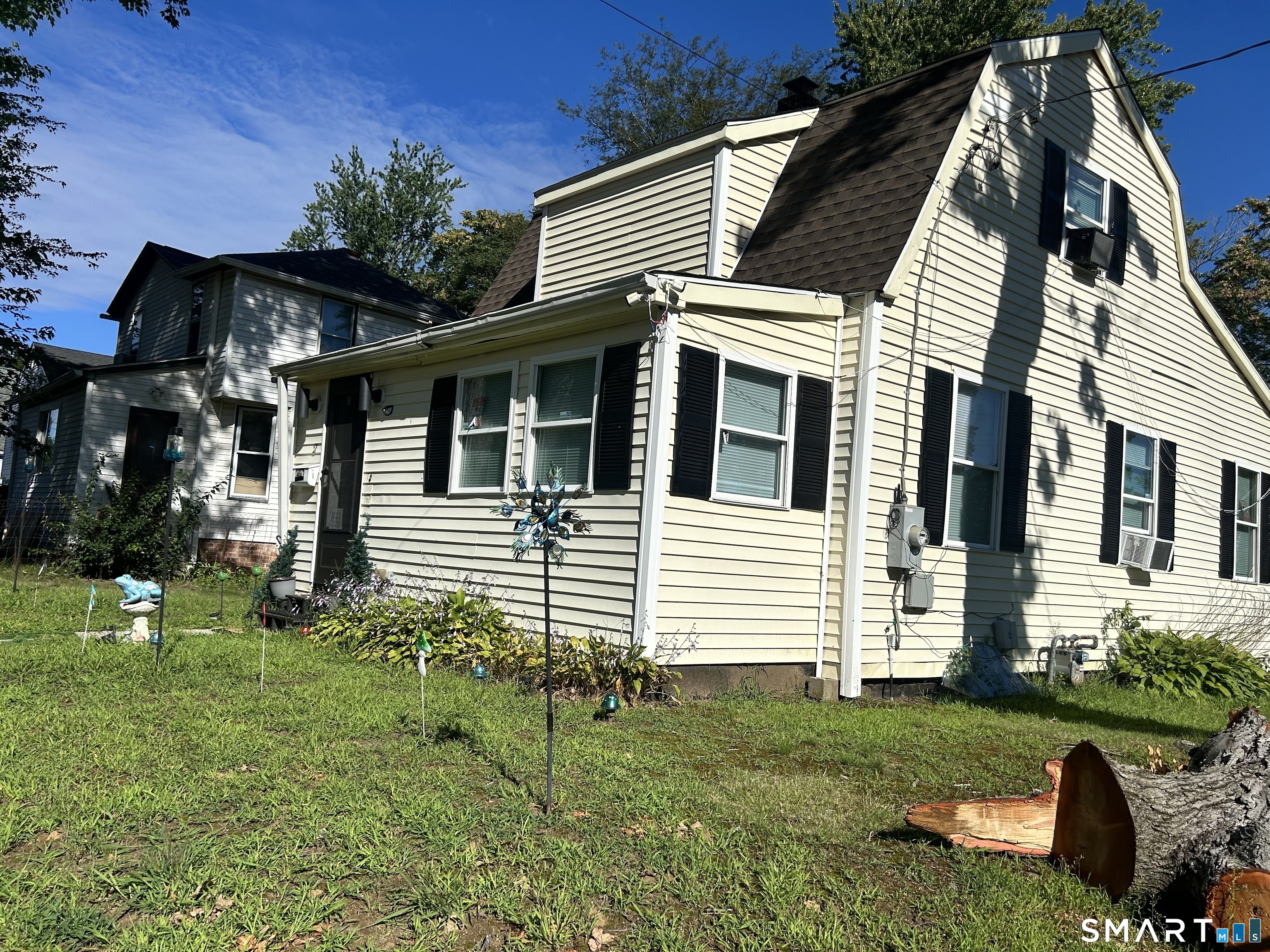 2 Simpson Street Property Photo 1
