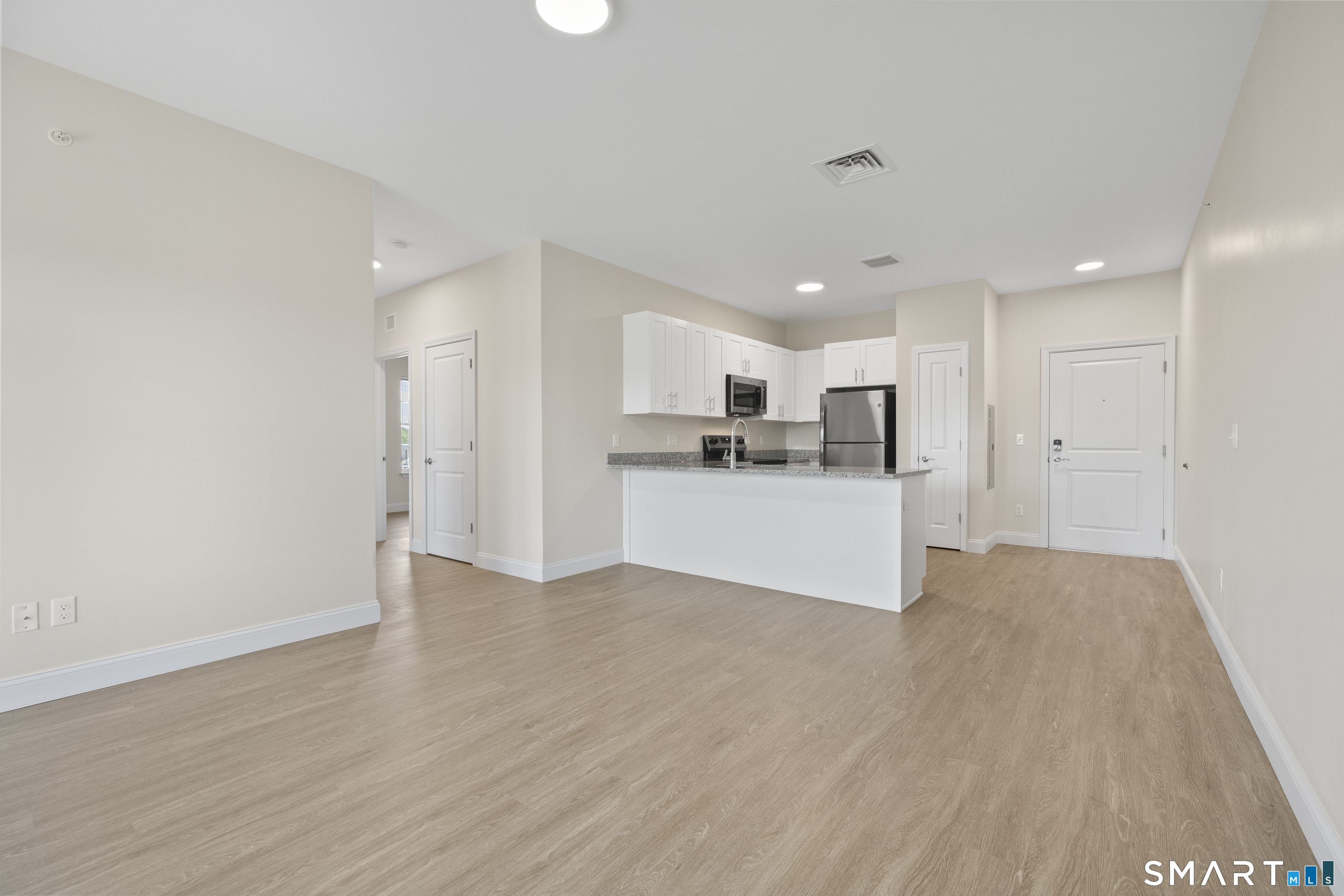 55 Steele 210 Boulevard Property Photo 10