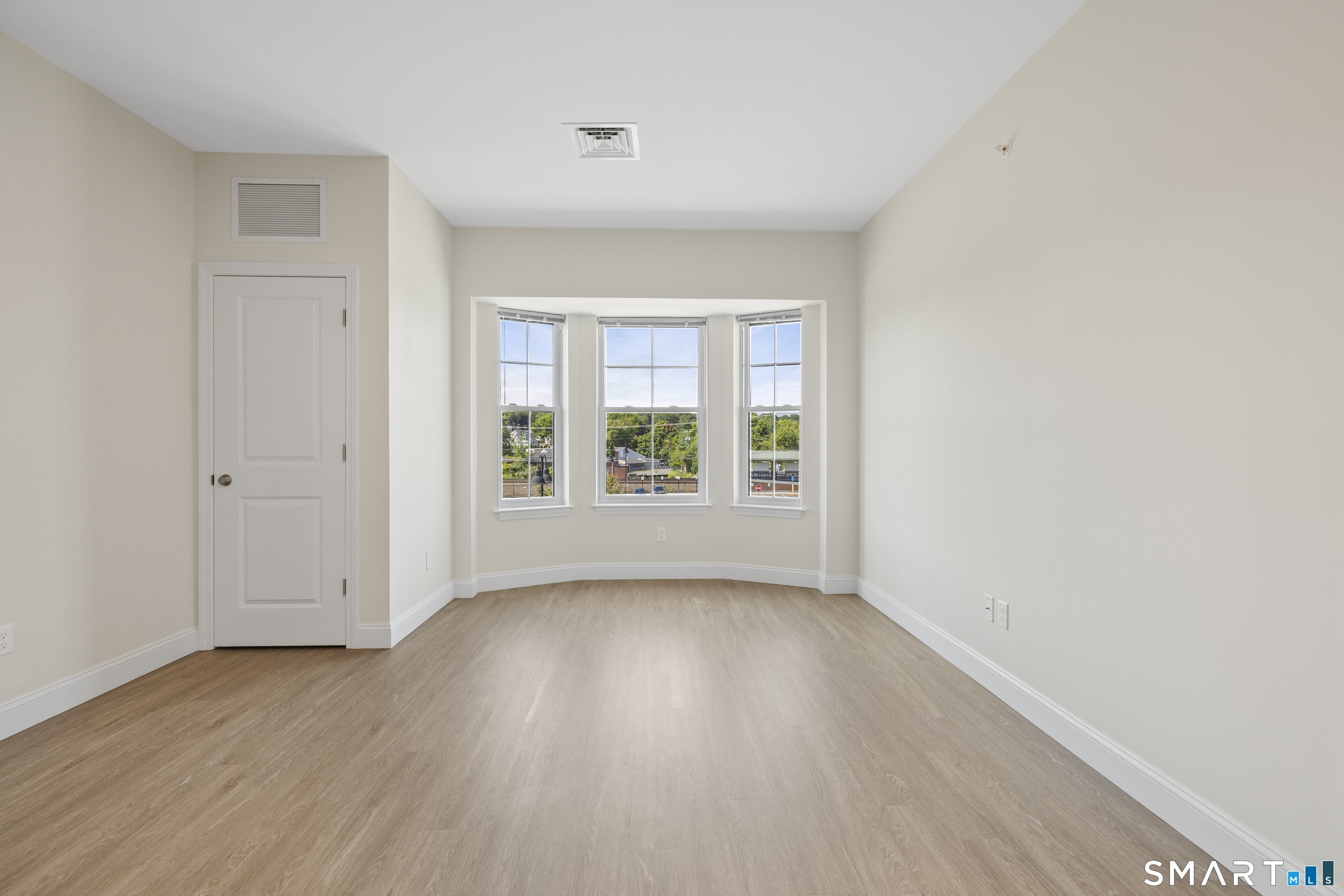 55 Steele 210 Boulevard Property Photo 11