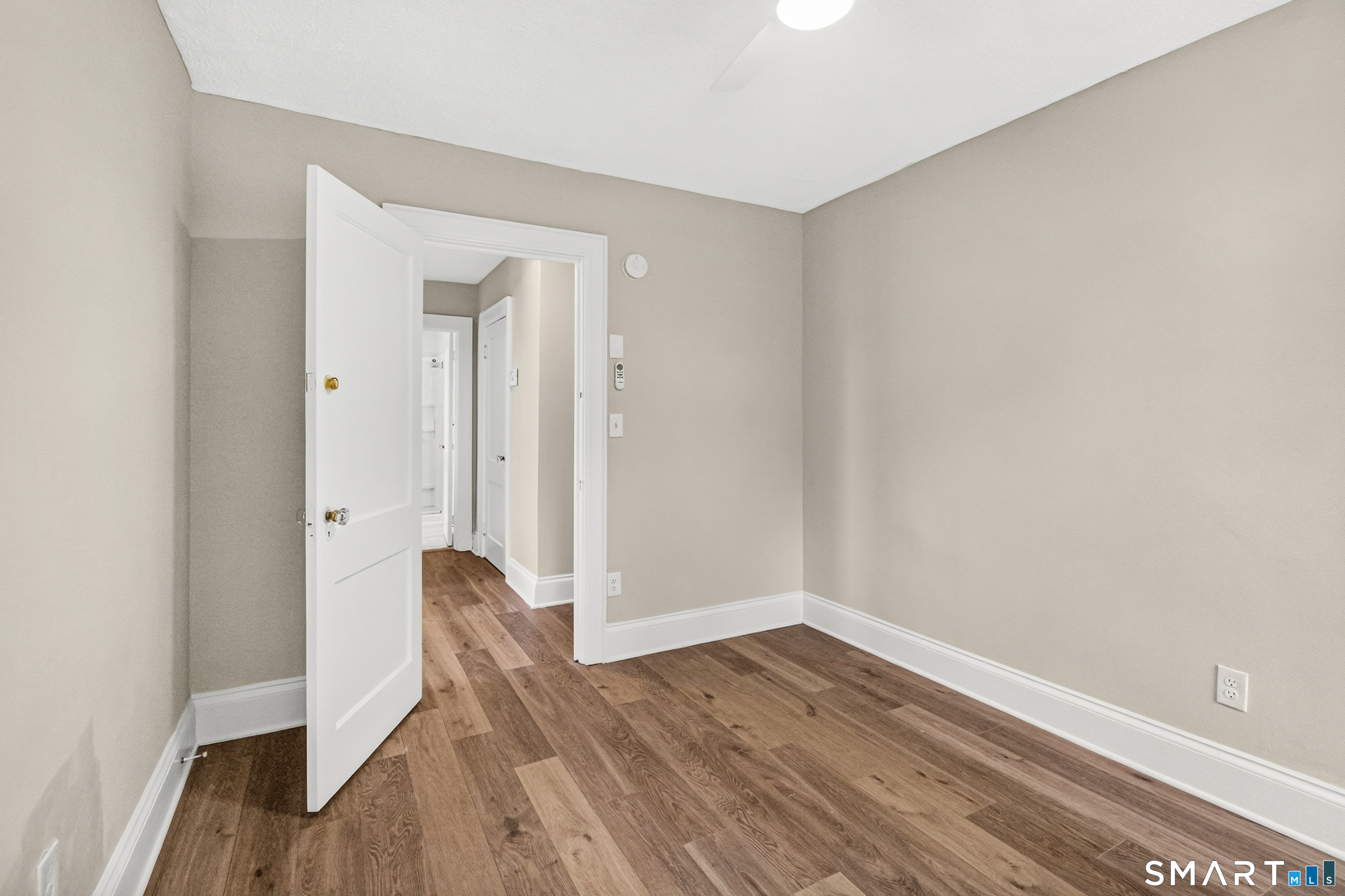 22 Loomis Street Property Photo 16