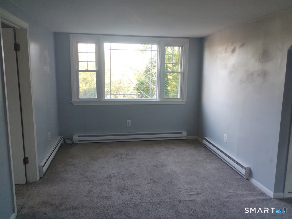272 Springdale 2 Avenue Property Photo 8