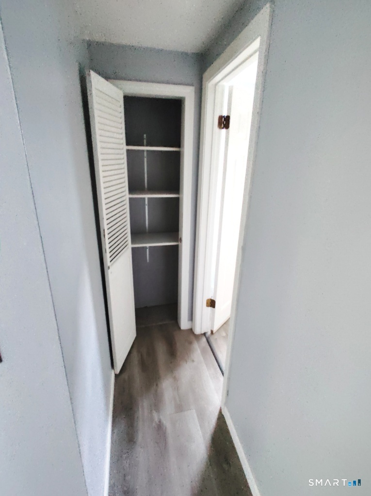 272 Springdale 2 Avenue Property Photo 9