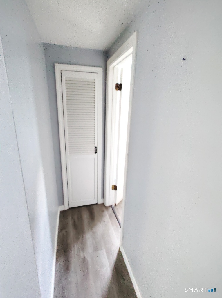 272 Springdale 2 Avenue Property Photo 10