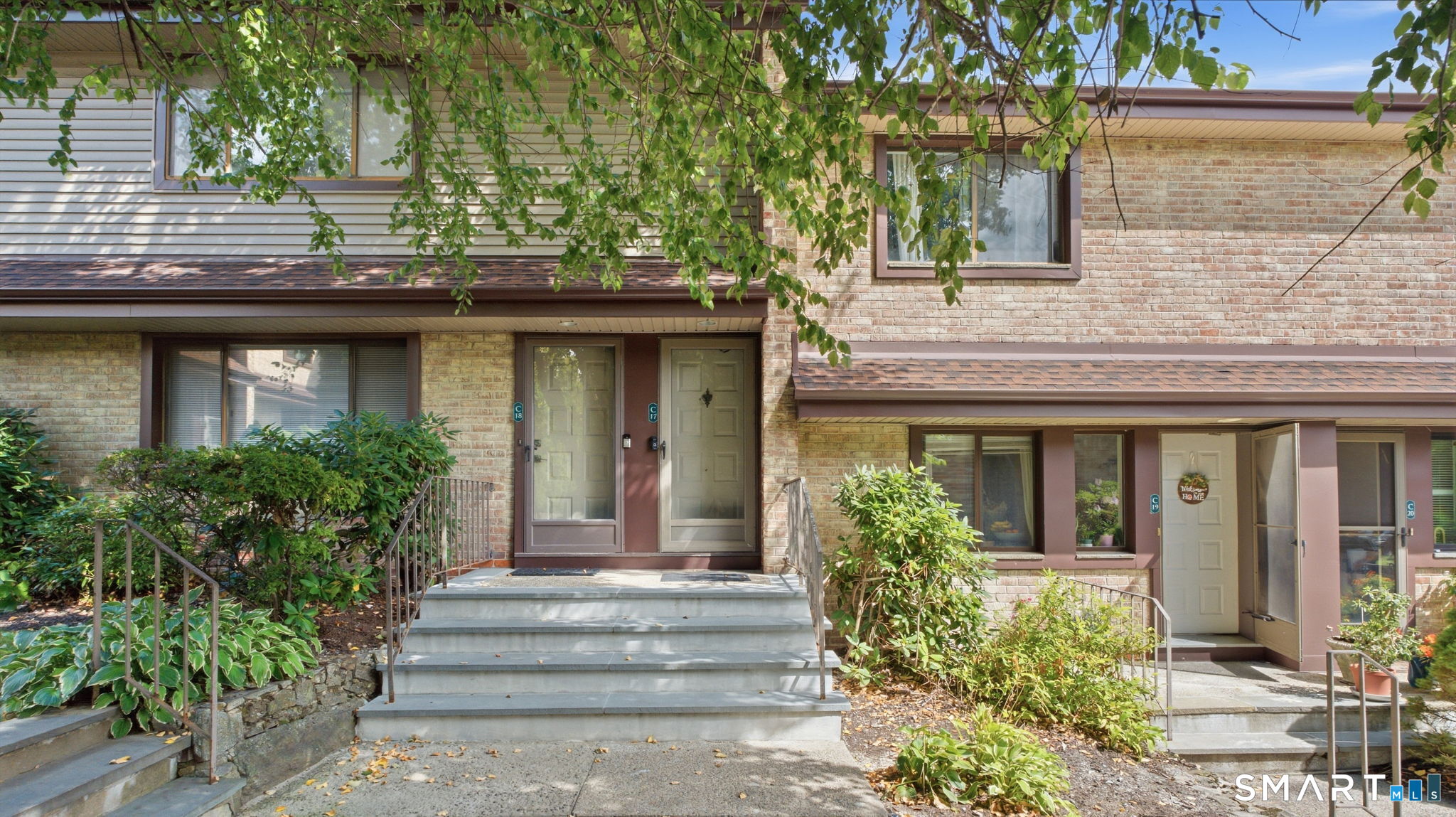 2437 Bedford C17 Street Property Photo 1
