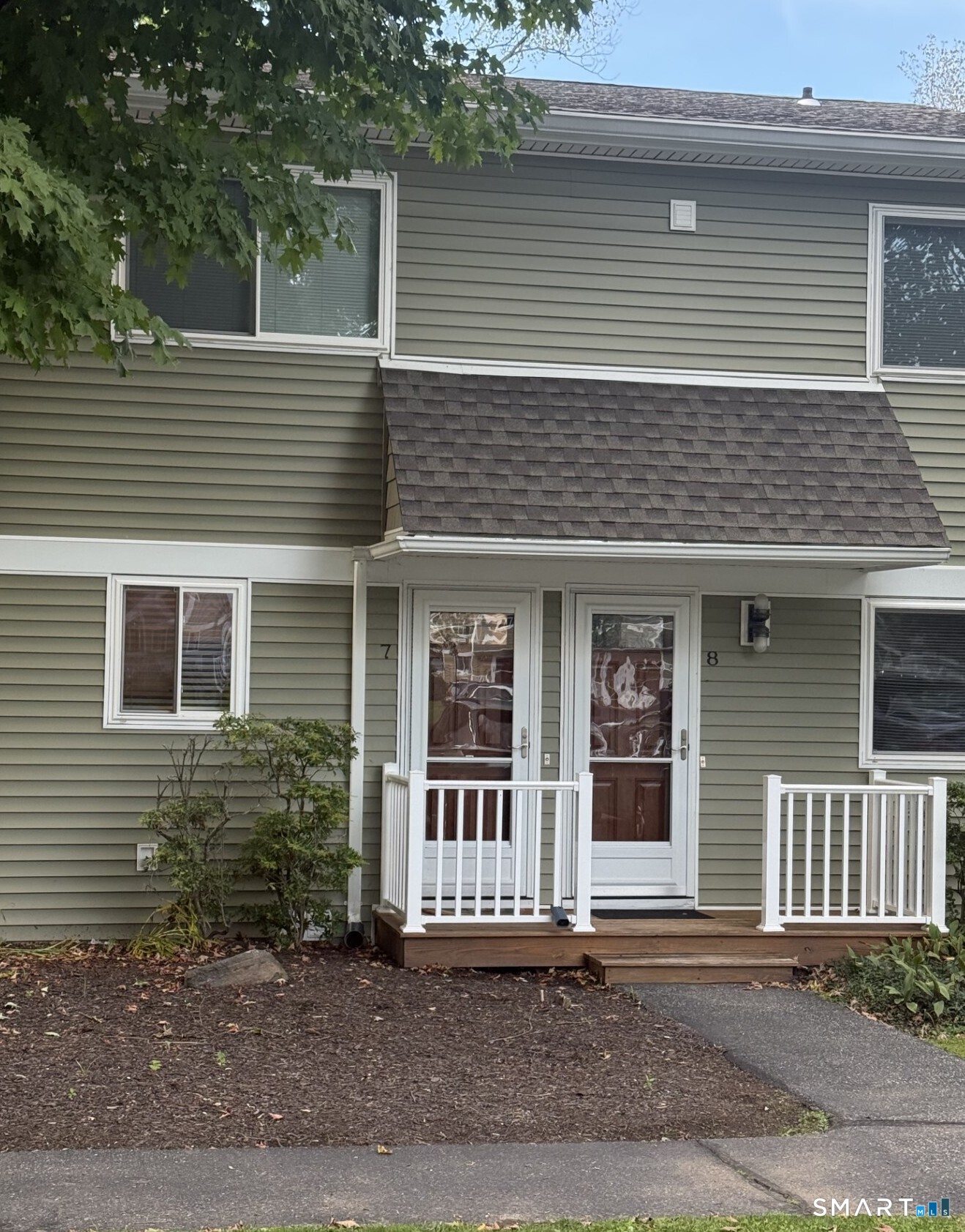 6 Rose 7 Lane Property Photo 2
