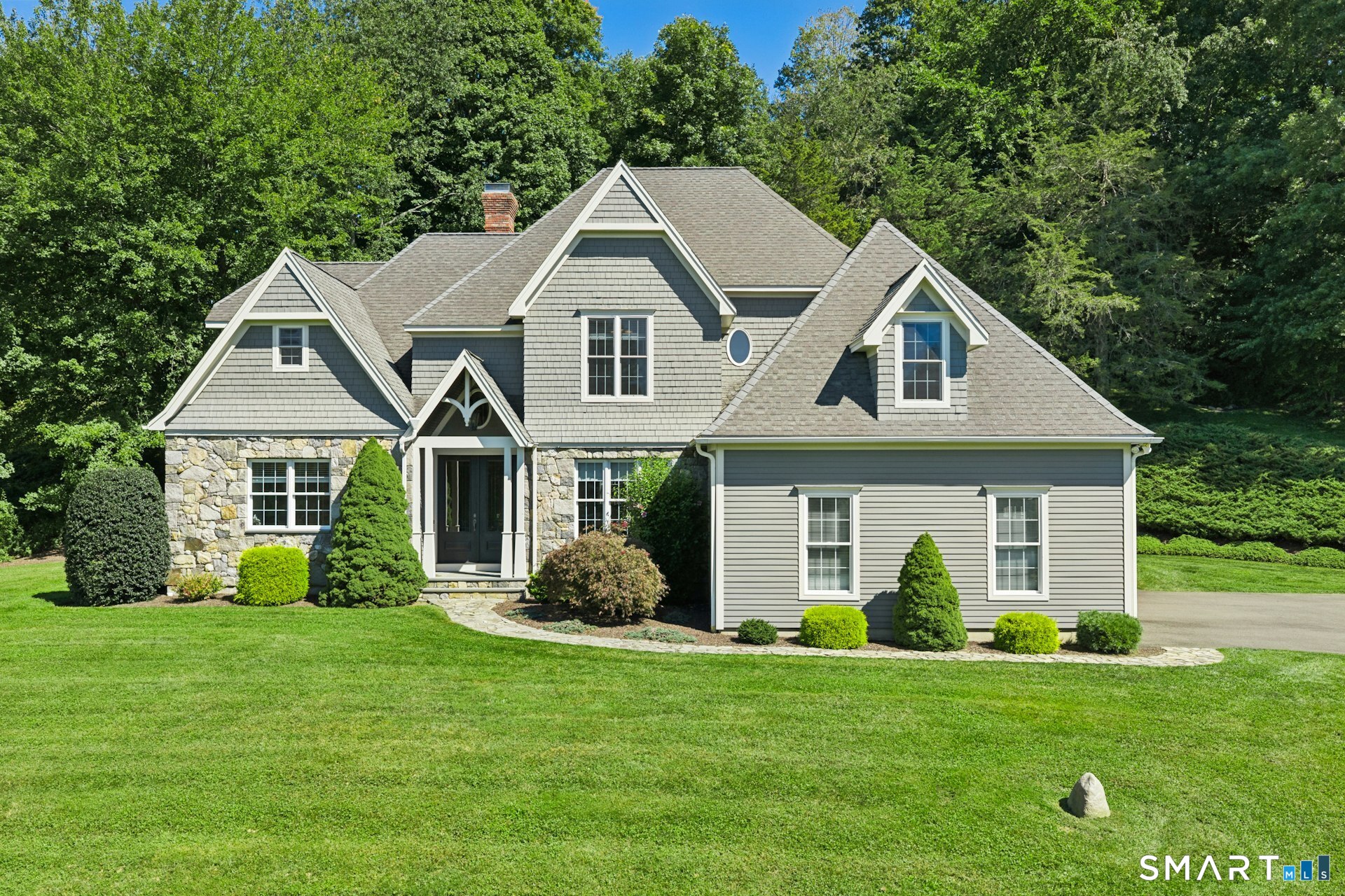 5 Wentworth Drive Property Photo 1