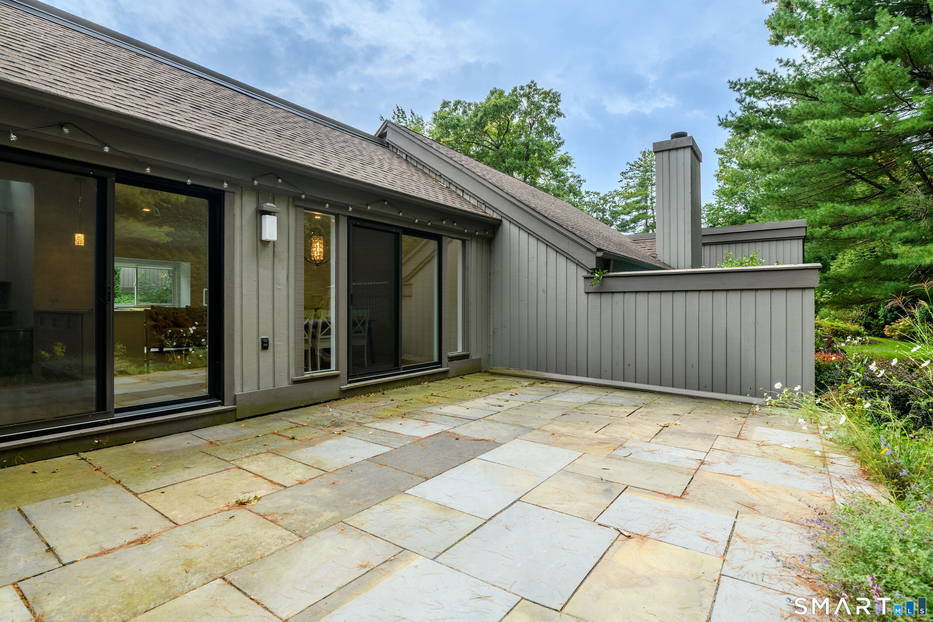 886 Heritage B Village Property Photo 3