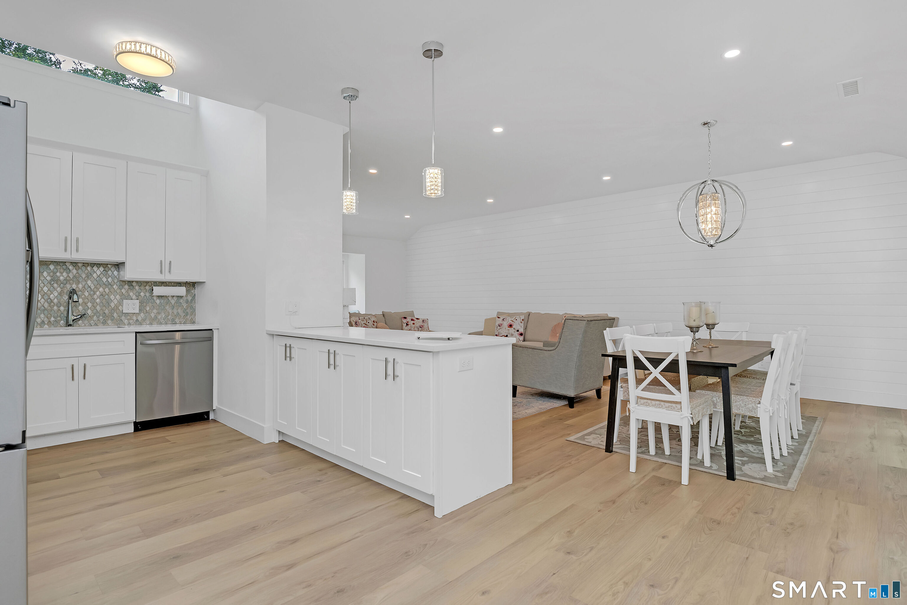 886 Heritage B Village Property Photo 16