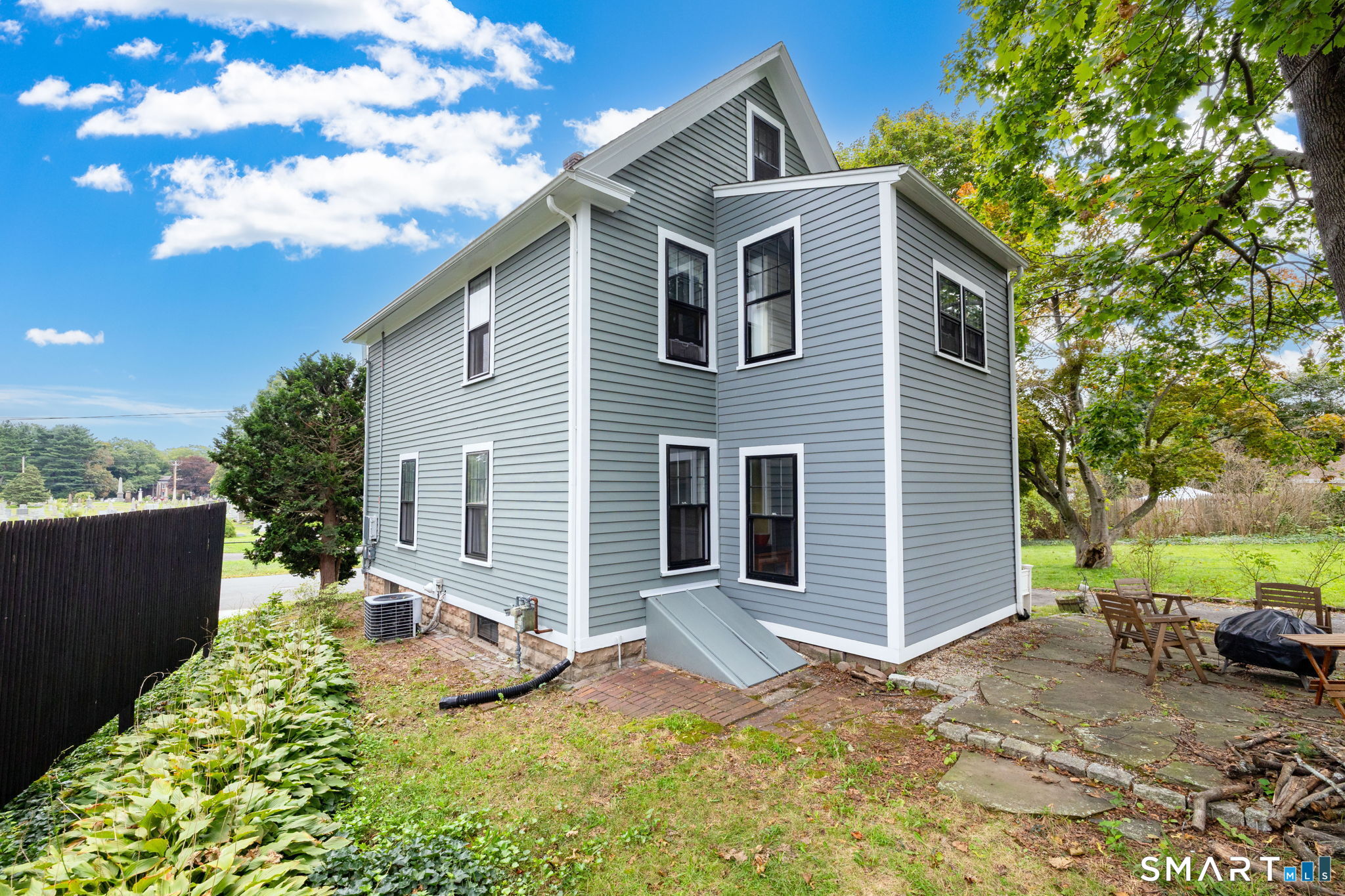 50 Glendale Street Property Photo 27