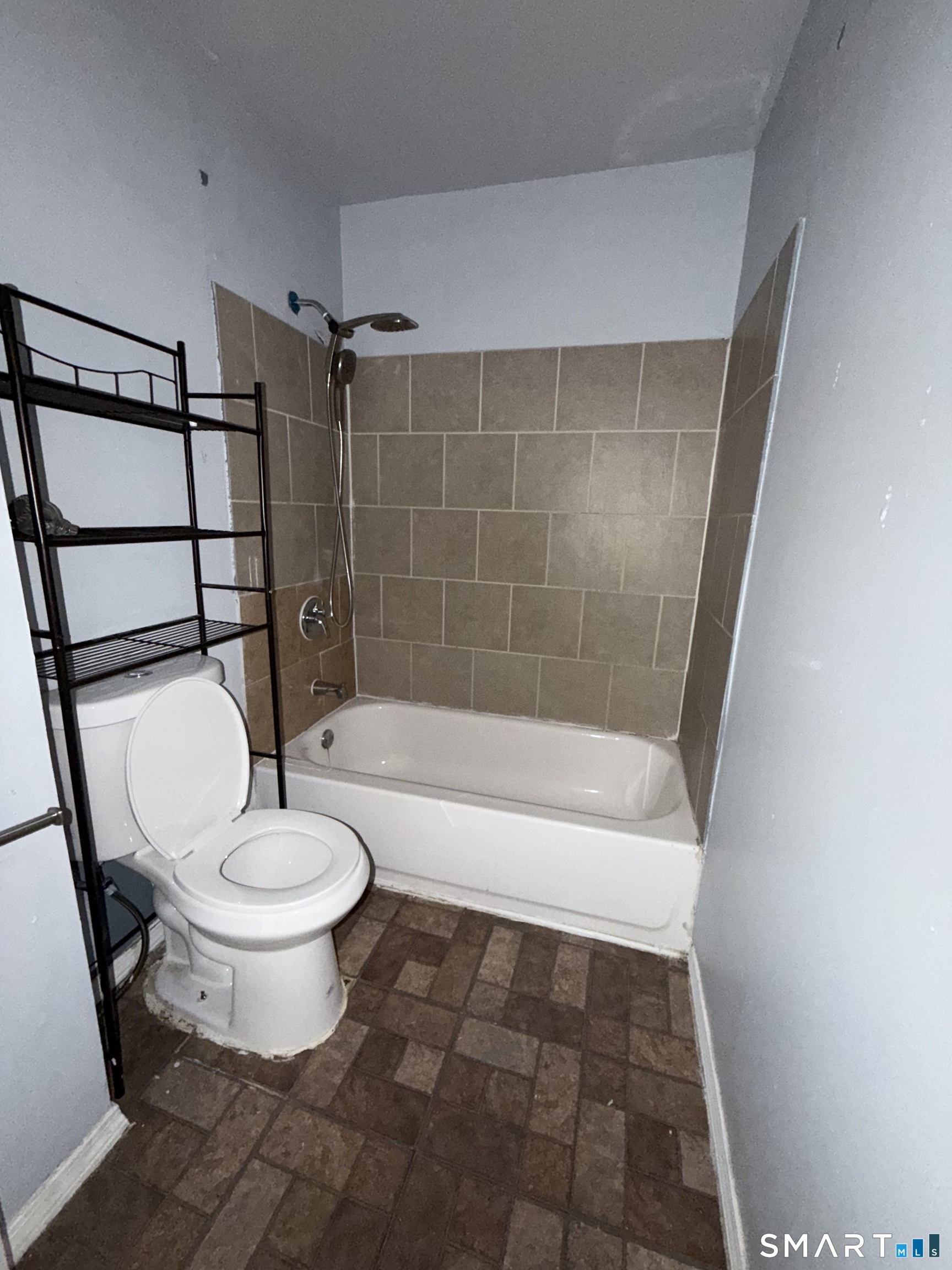 69 Lounsbury Street Property Photo 1